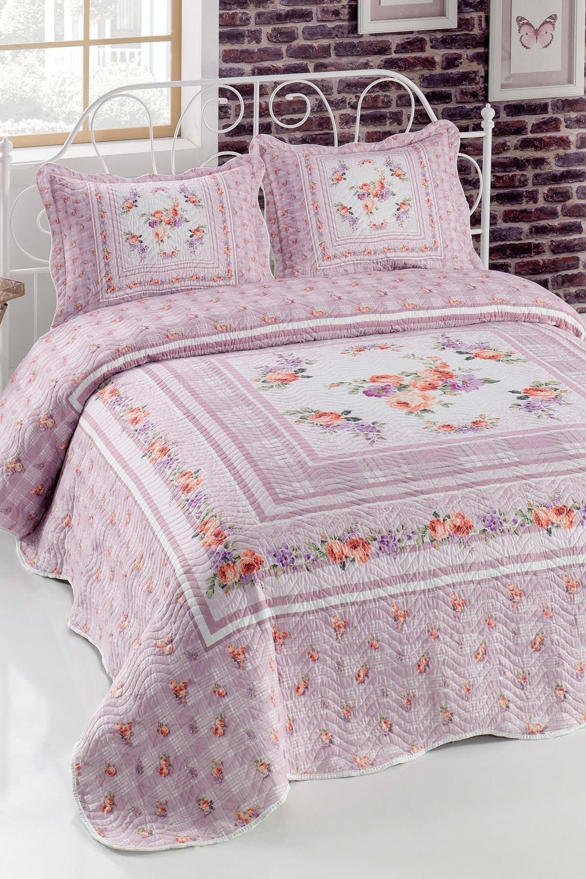 Roxanne Çift Kişilik Kapitone Yatak Örtüsü