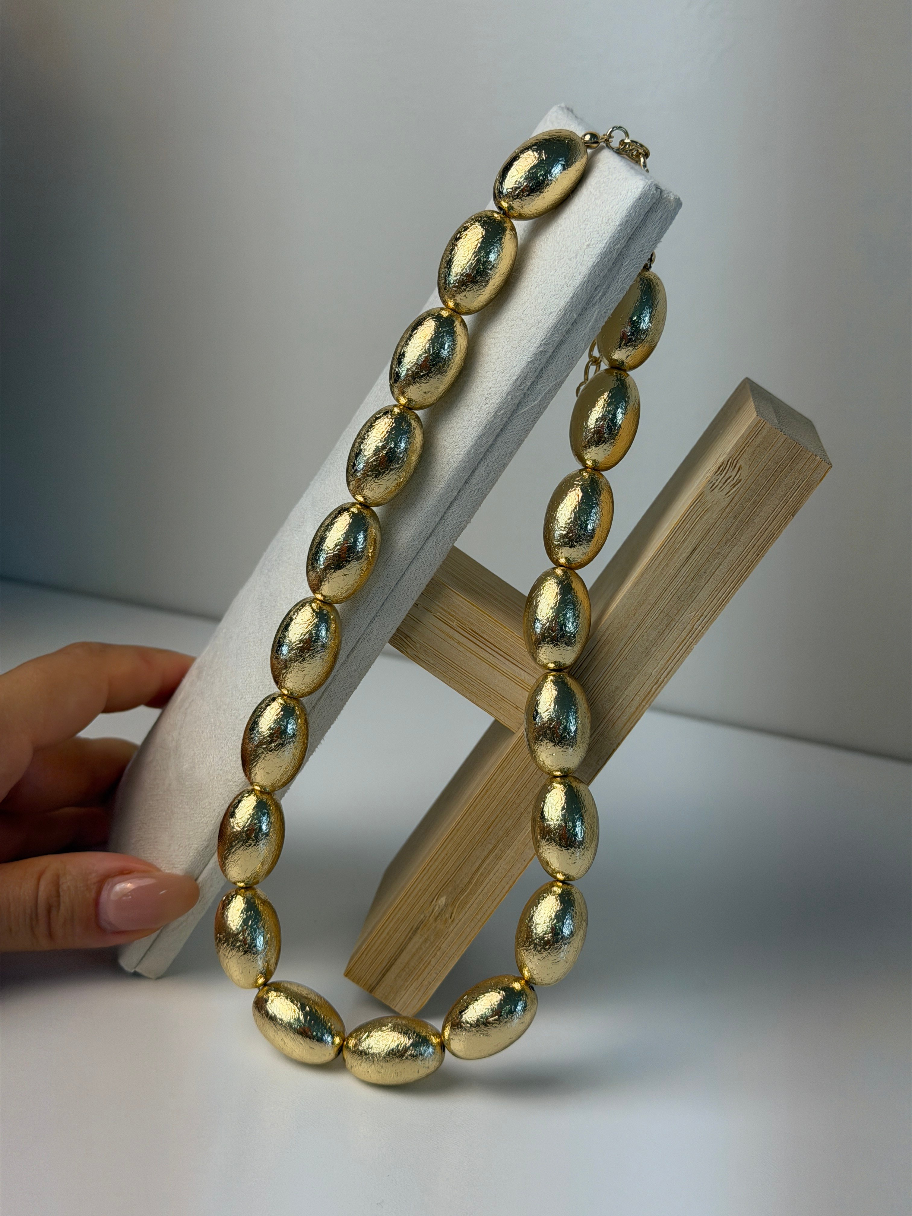 Gold Renk Oval Formlu Statement Kolye