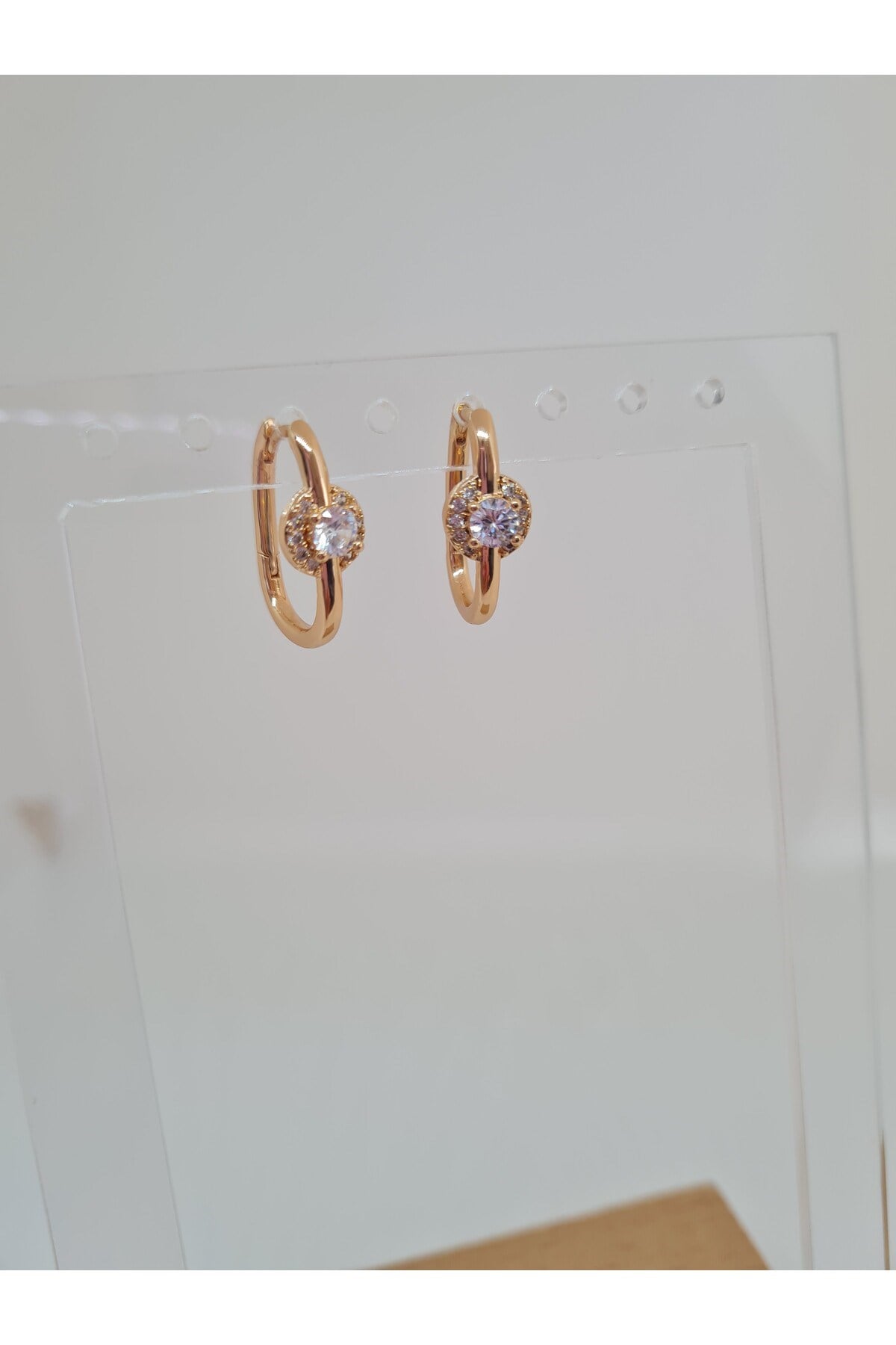 Özel Seri Tektaşlı Kadın Çelik Küpe