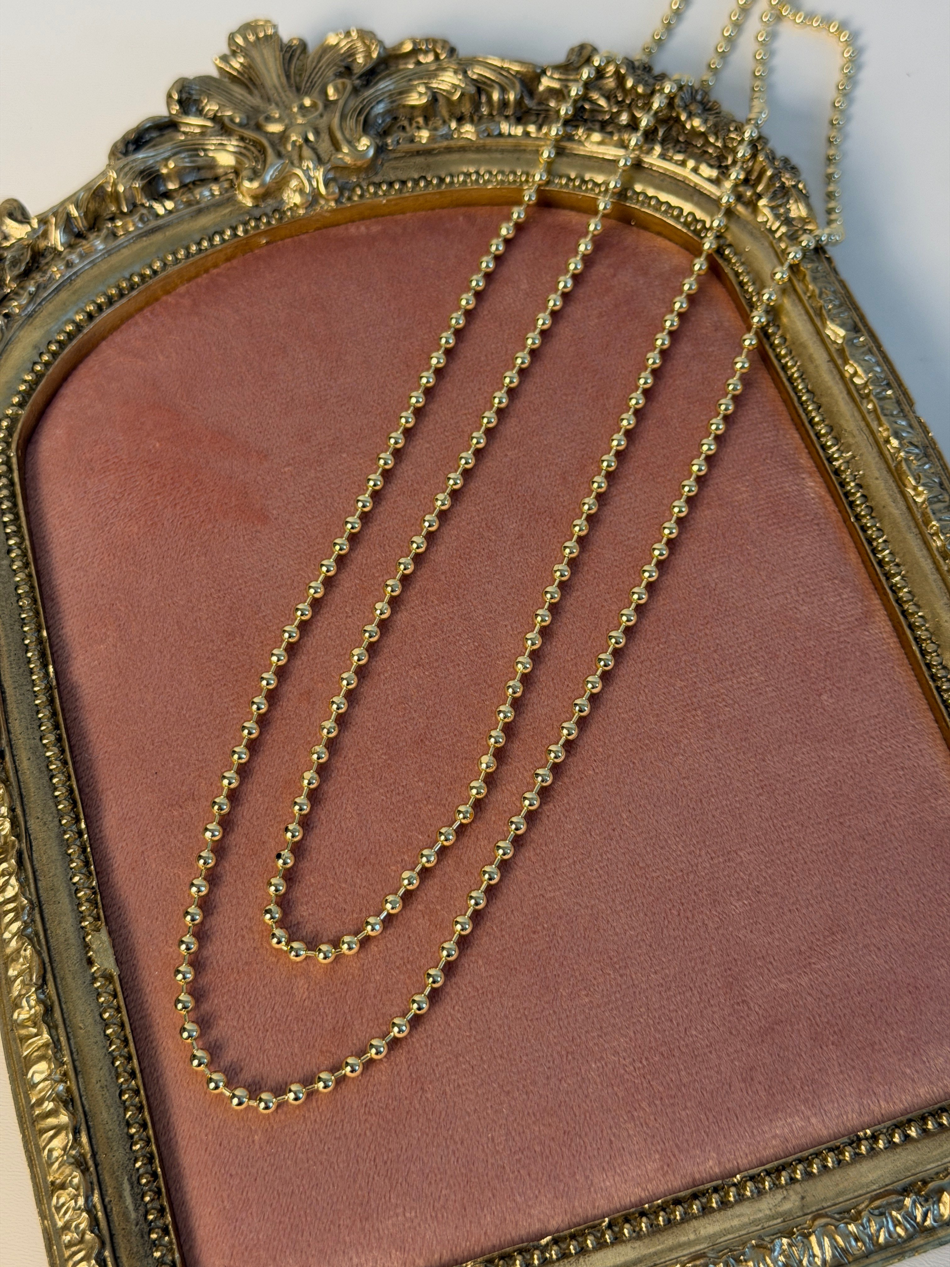Gold Renk Top Kolye