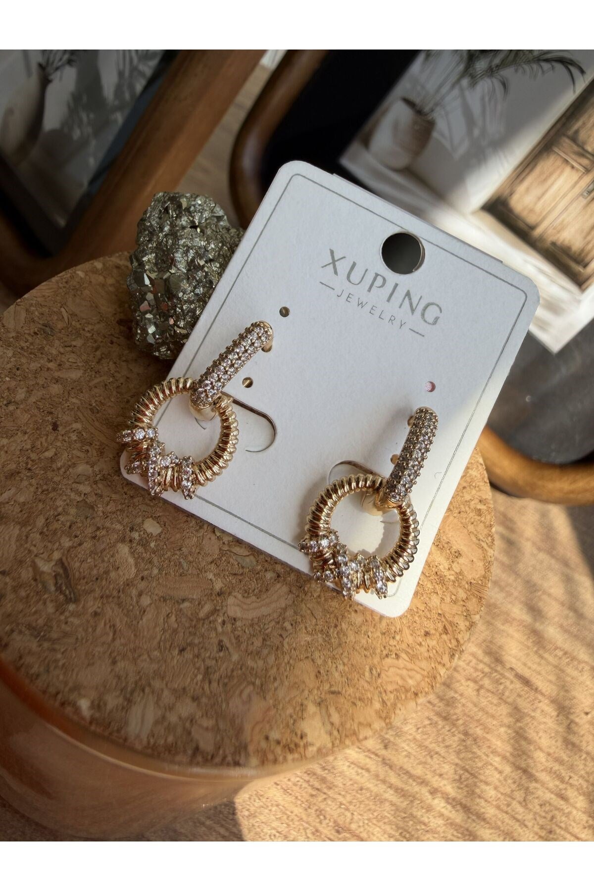 Rose Gold Zirkon Taşlı Halkalı Sallantılı Küpe | Modern Kadın Küpe