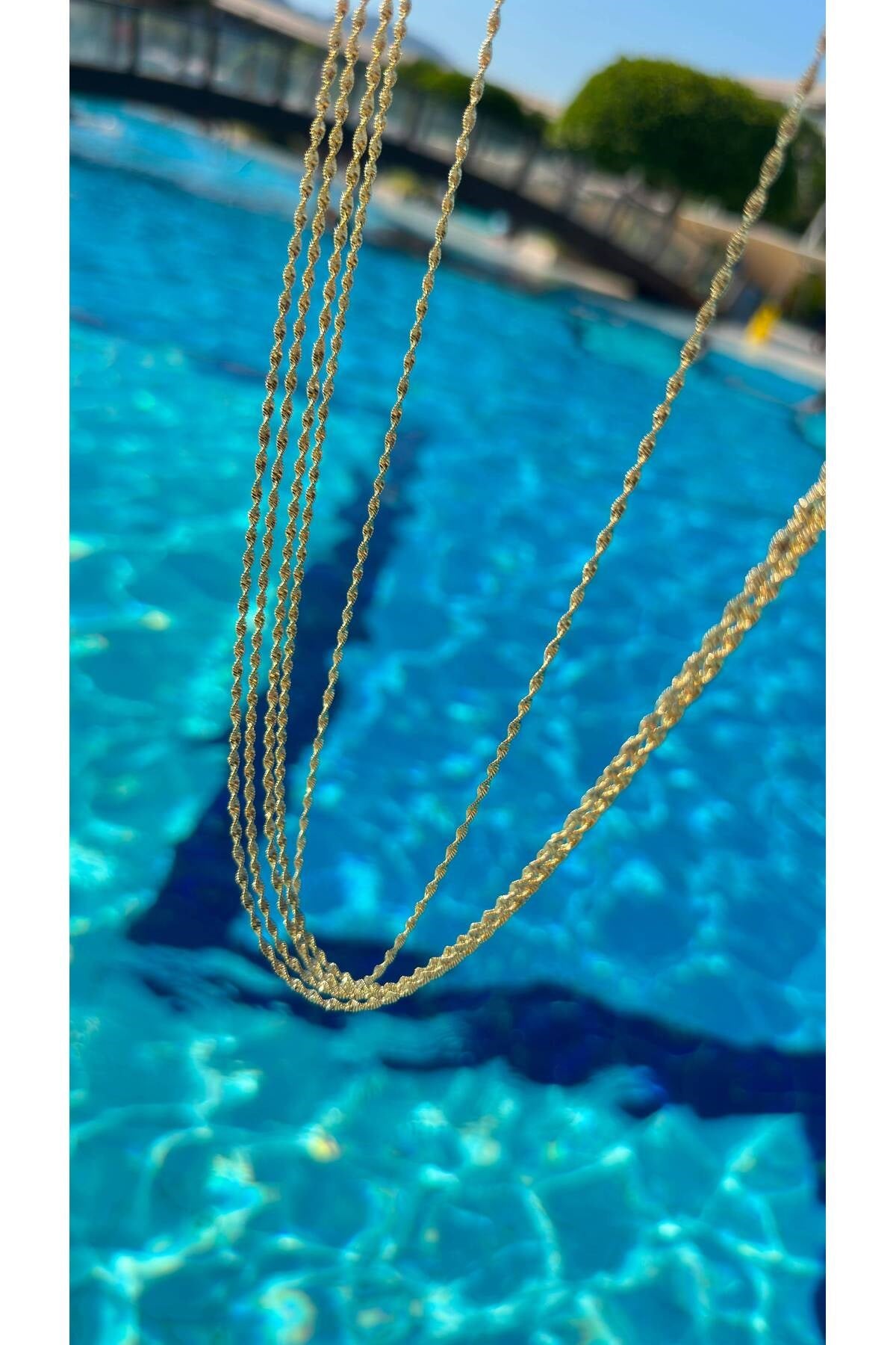Gold Burgulu Zincir Kolye 45 cm İnce Minimal Çelik Kolye Suya Dayanıklı