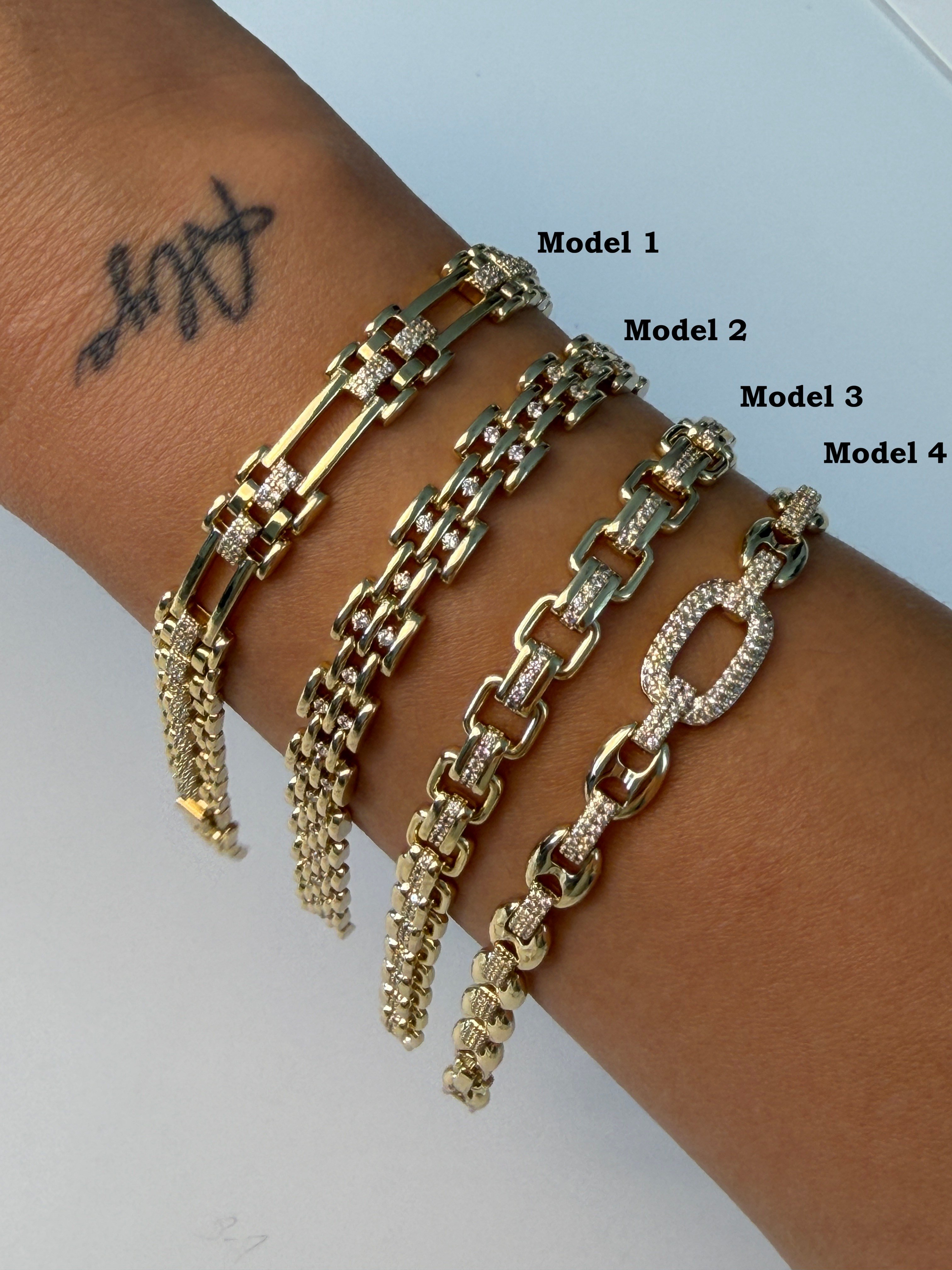 Gold Renk Taş Detaylı Çelik Bileklik – 4 Farklı Model