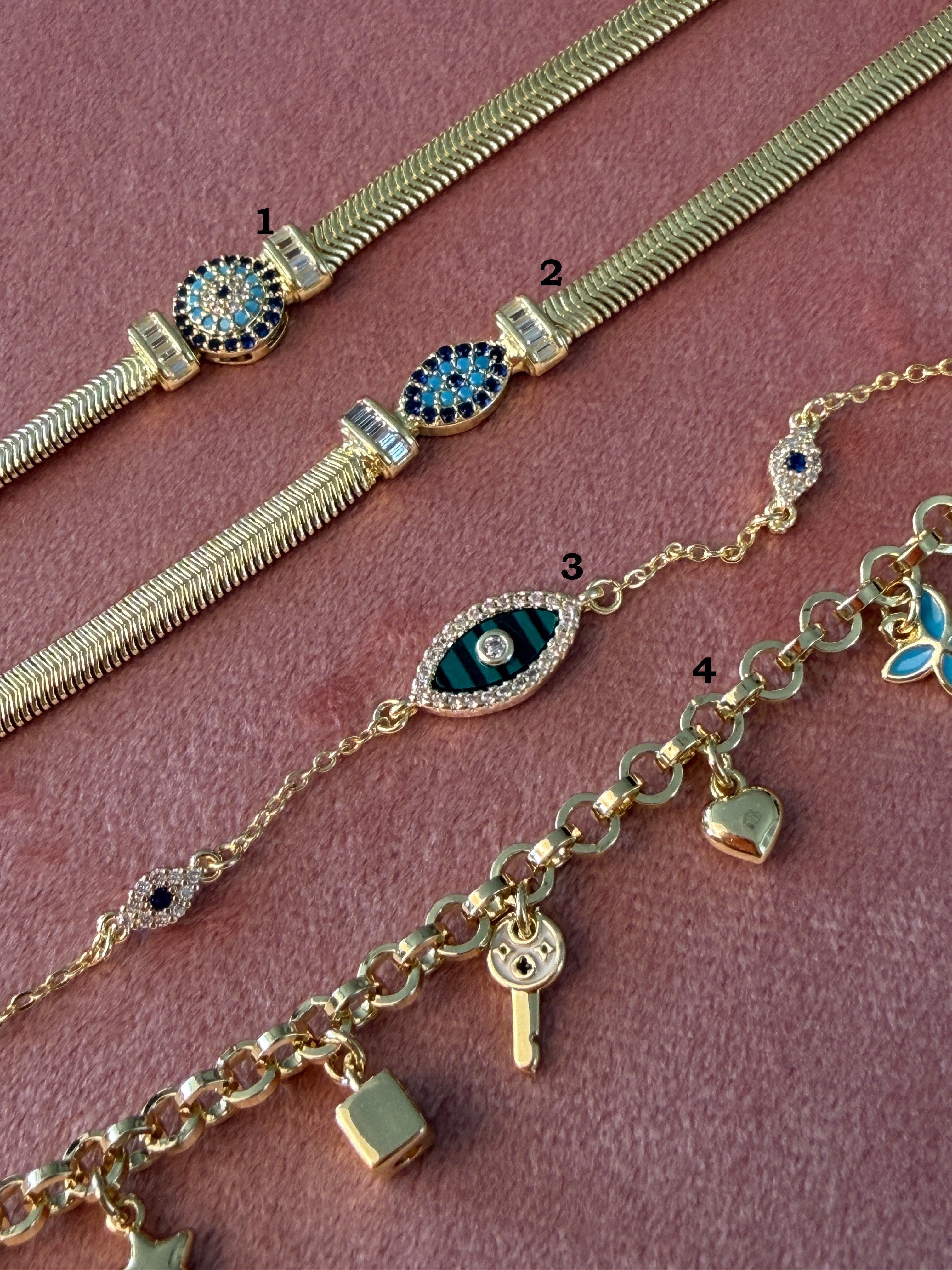 14K Altın Renginde Charm Detaylı Bileklik Modelleri