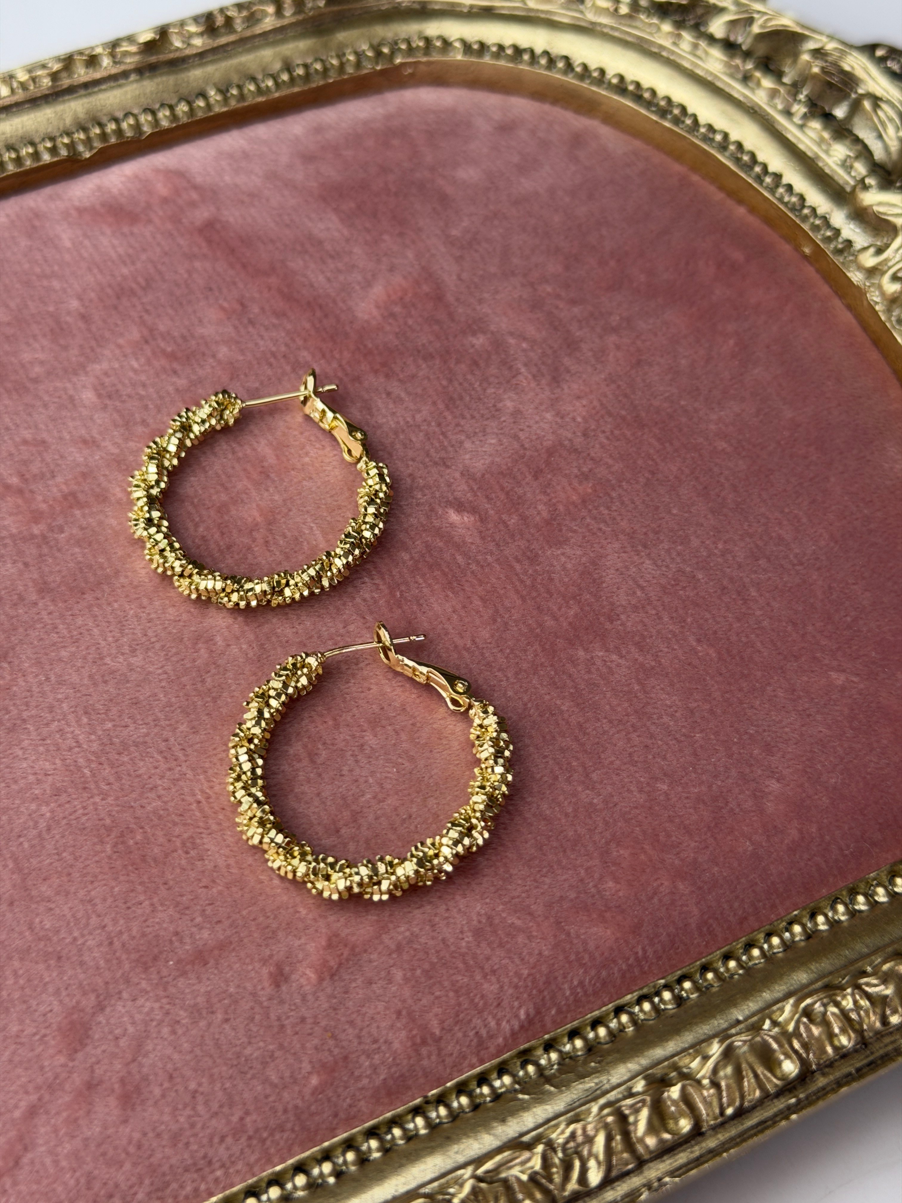 Gold Renk Dokulu Halka Küpe