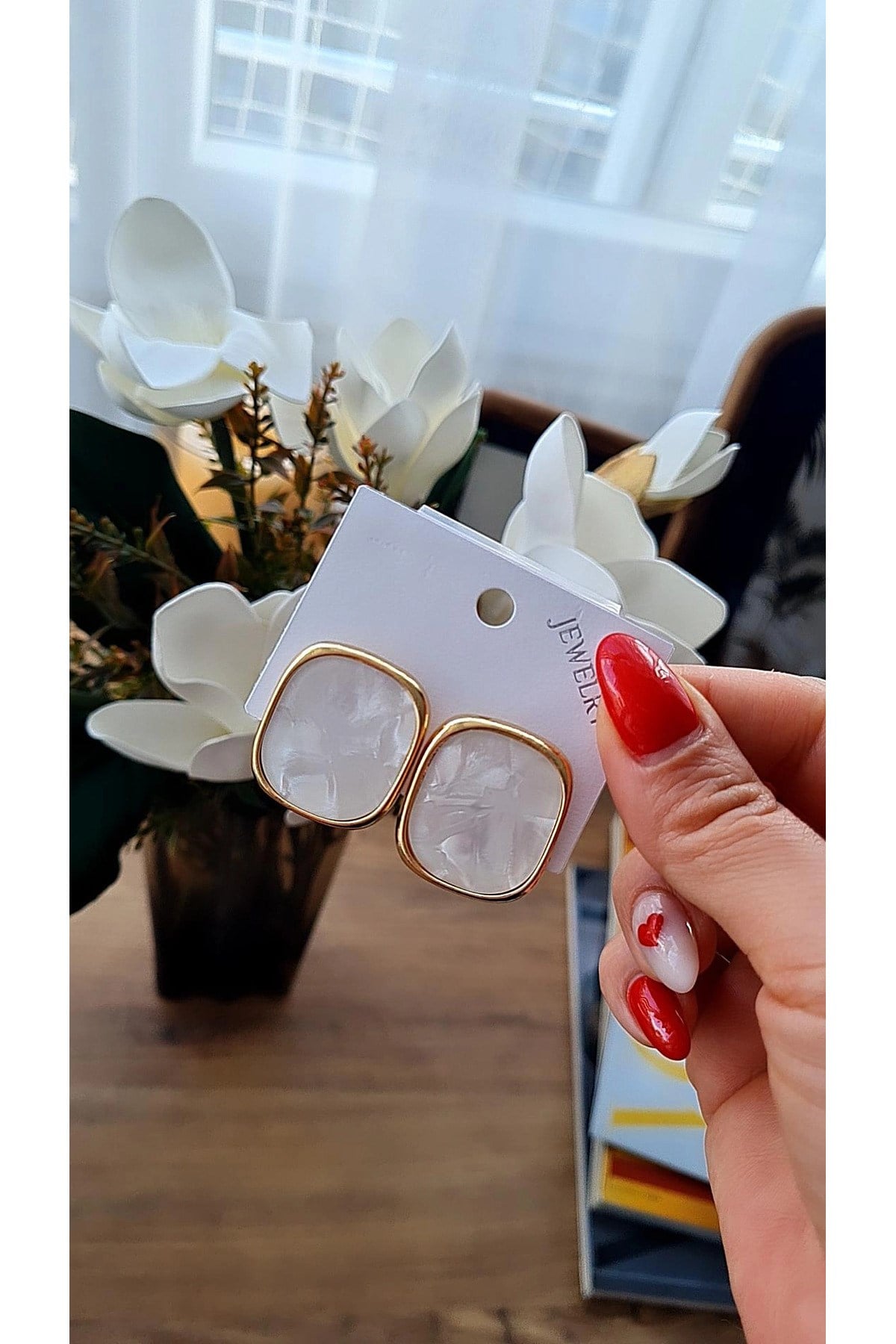 Detaylı Gold Kare Küpe