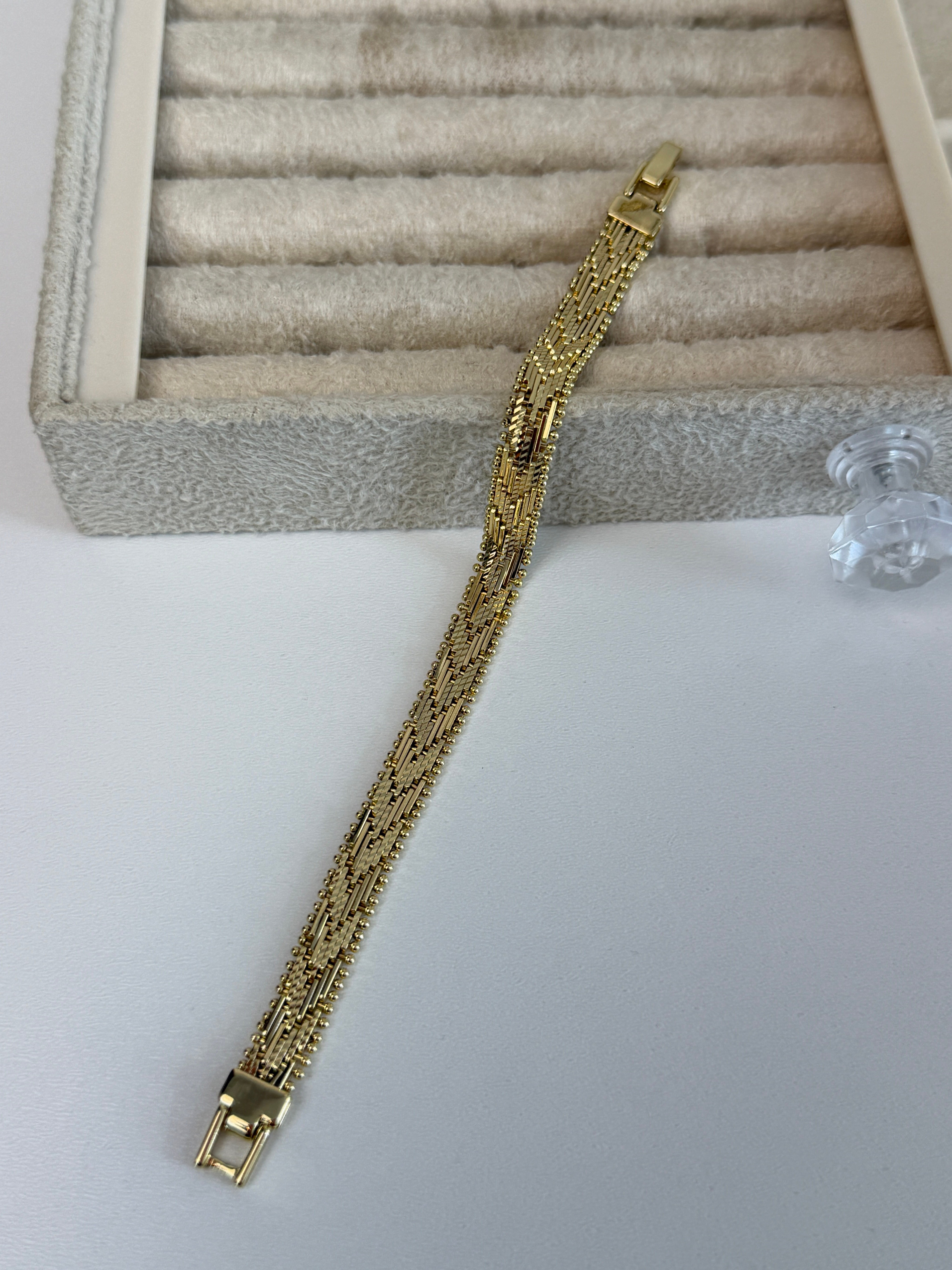 14K Altın Renginde Çok Sıralı Zincir Bileklik