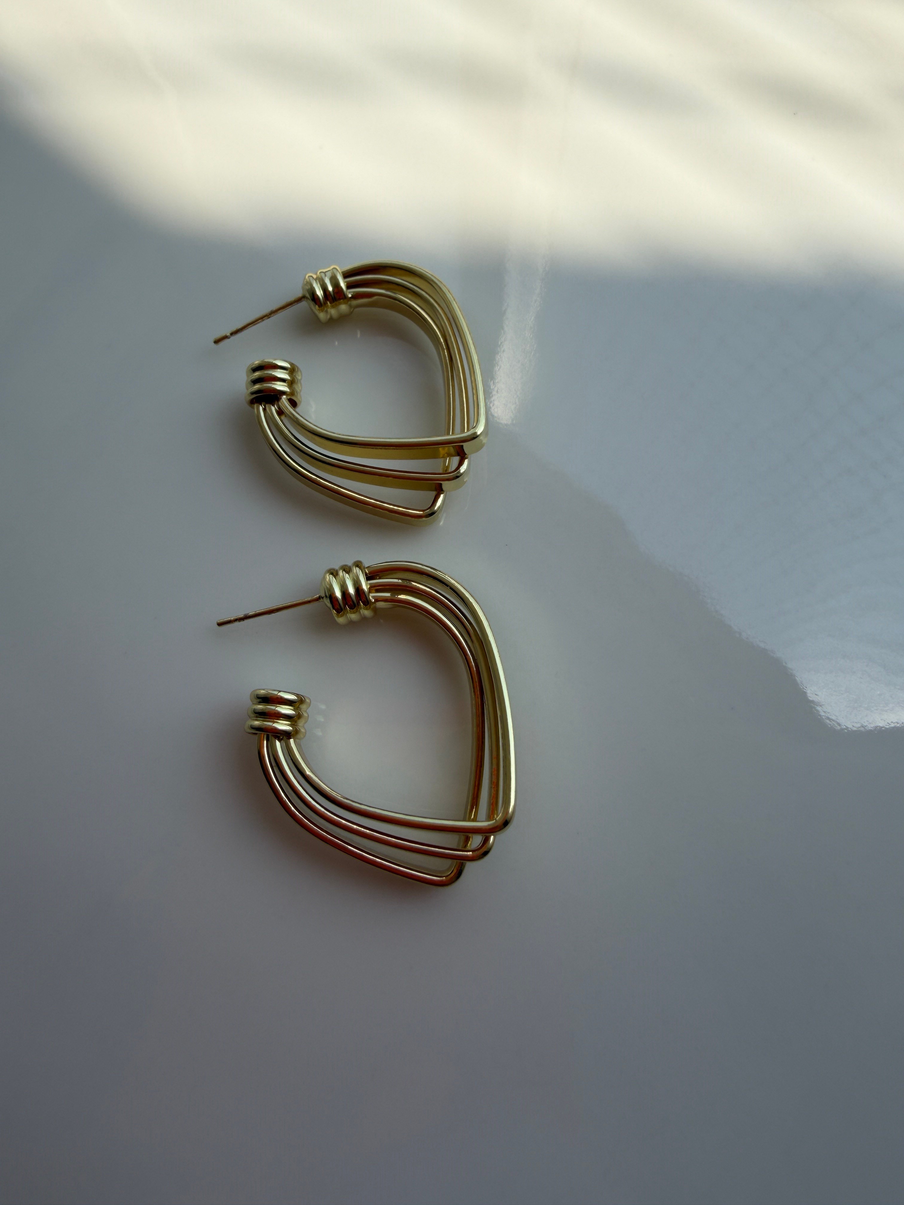 Gold Üç Sıralı Geometrik Halka Küpe