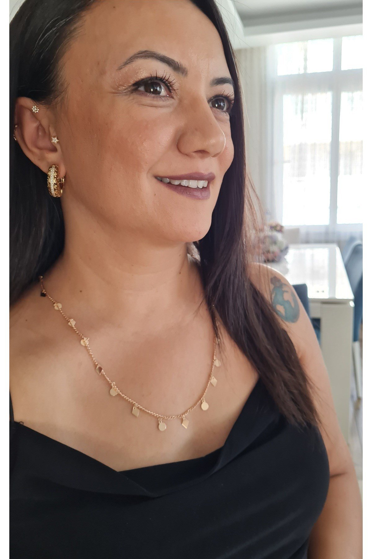 Özel Seri Rose Gold Rengi Pullu Kadın Kolye