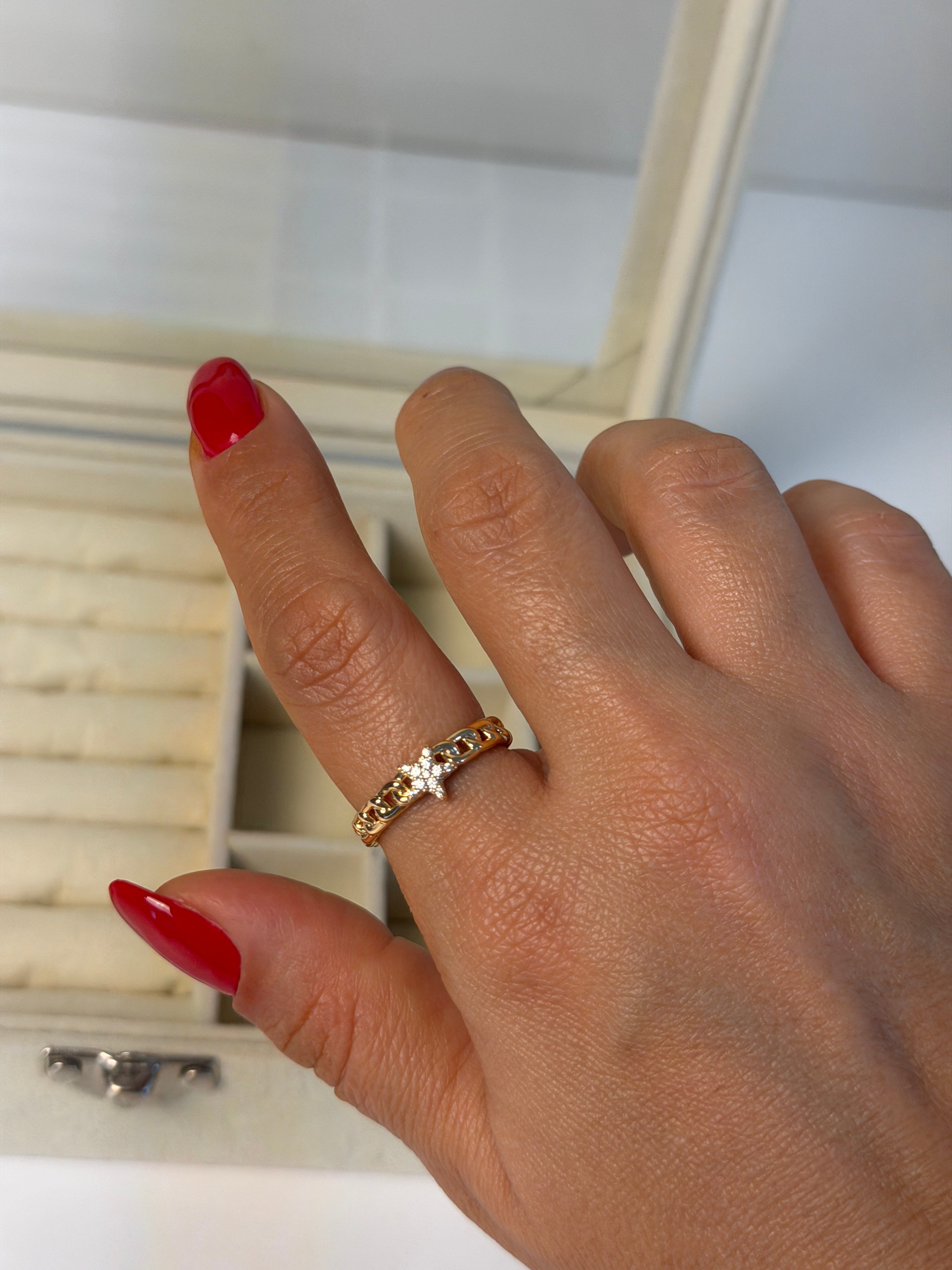 Rose Gold Renk Yıldız Figürlü Taş Detaylı Zincir Yüzük
