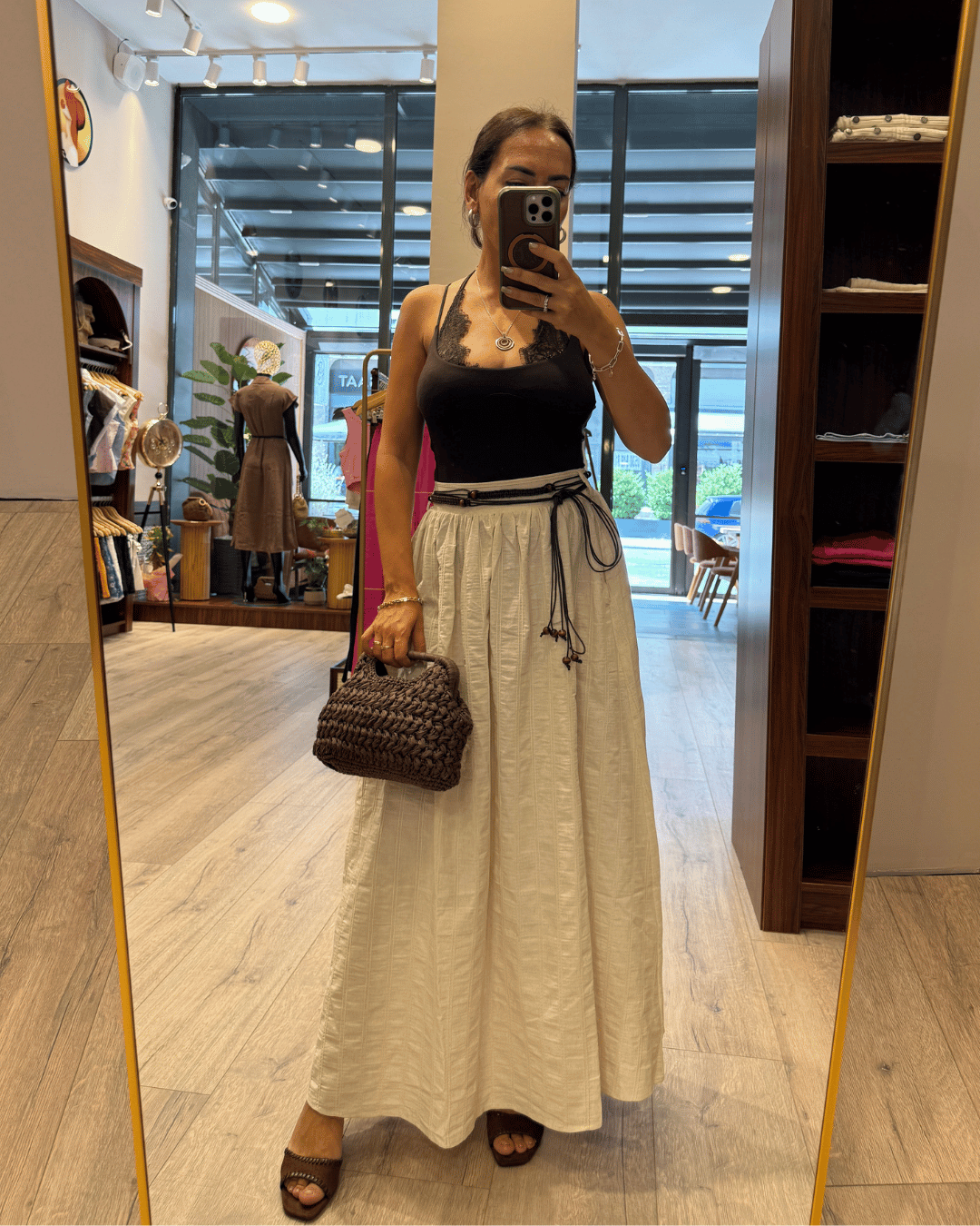 26YEK02149 QUZU VOLANLI MİDİ ETEK