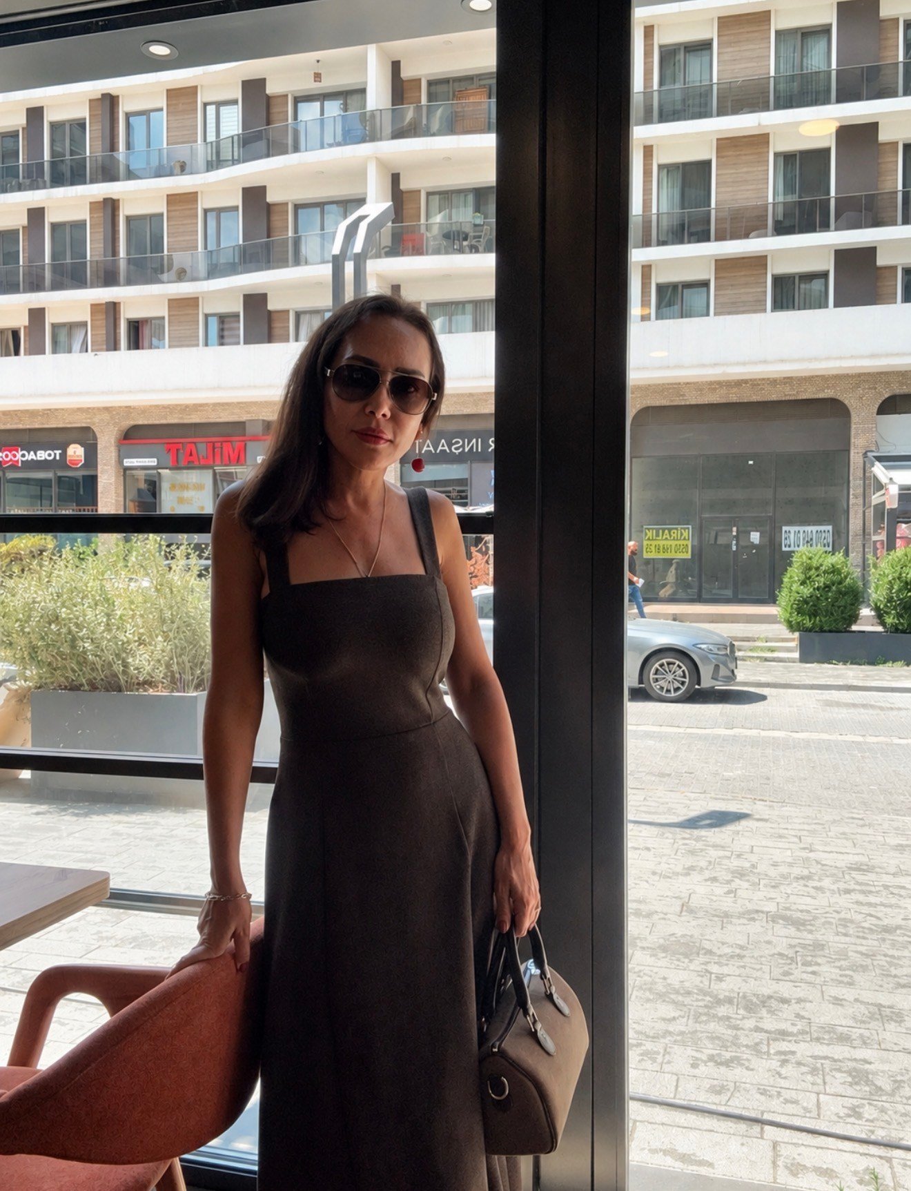 Kare Yaka Uzun Elbise Kahverengi