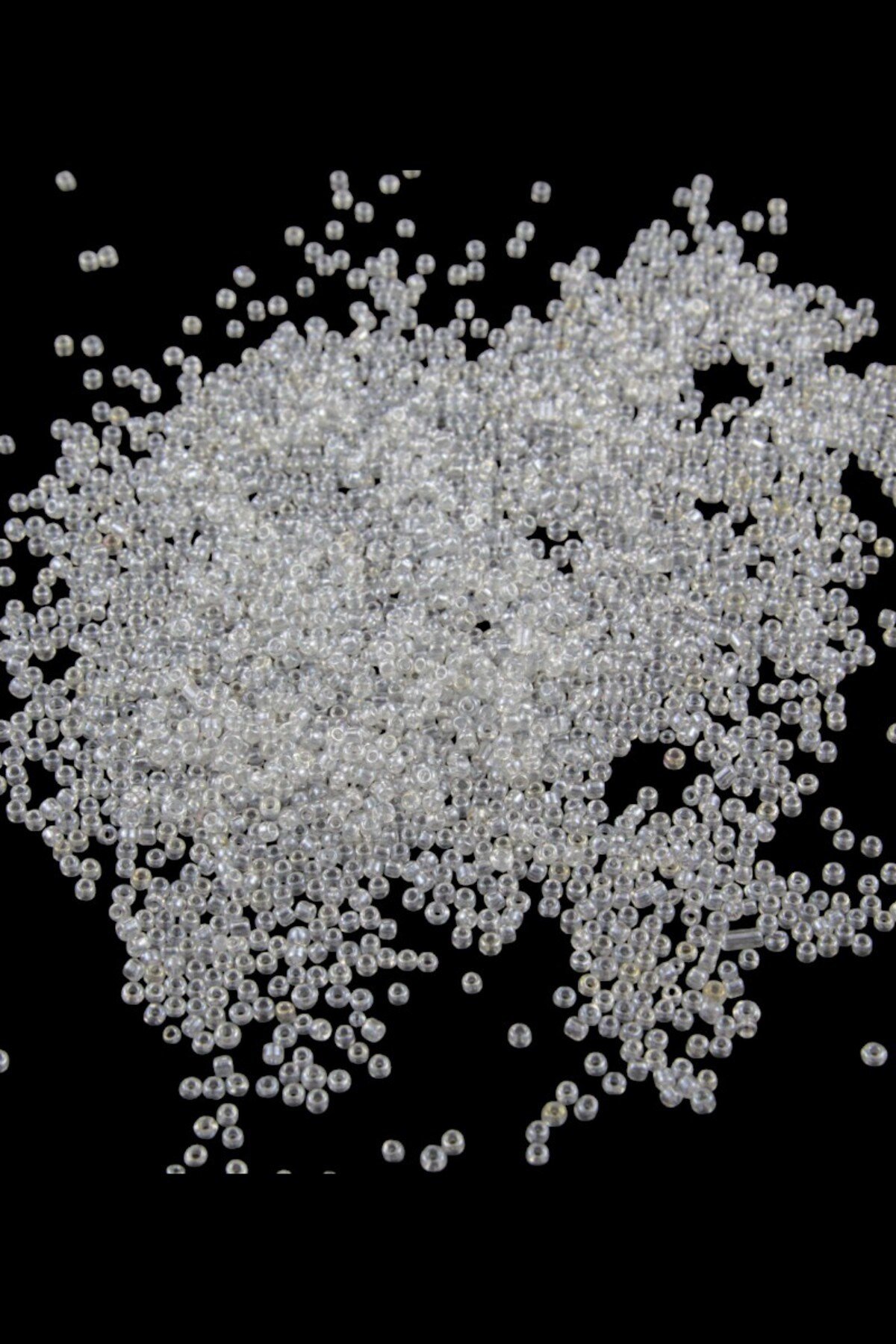 08 Kum Az Şeffaf Boncuk 3 mm (100 Gr 6000 Adet)
