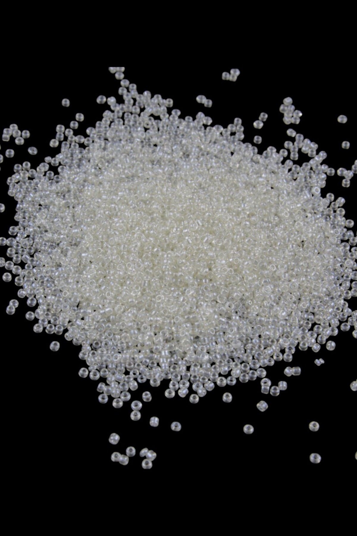 08 Kum Koyu Beyaz Şeffaf Boncuk 3 mm (100 Gr 6000 Adet )