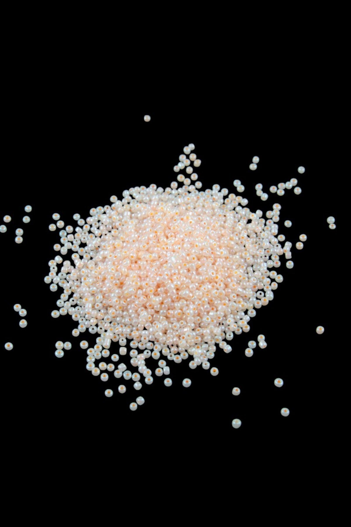 08 Kum Mat Yavru Ağızı Boncuk 3 mm (100 Gr 6000 Adet)