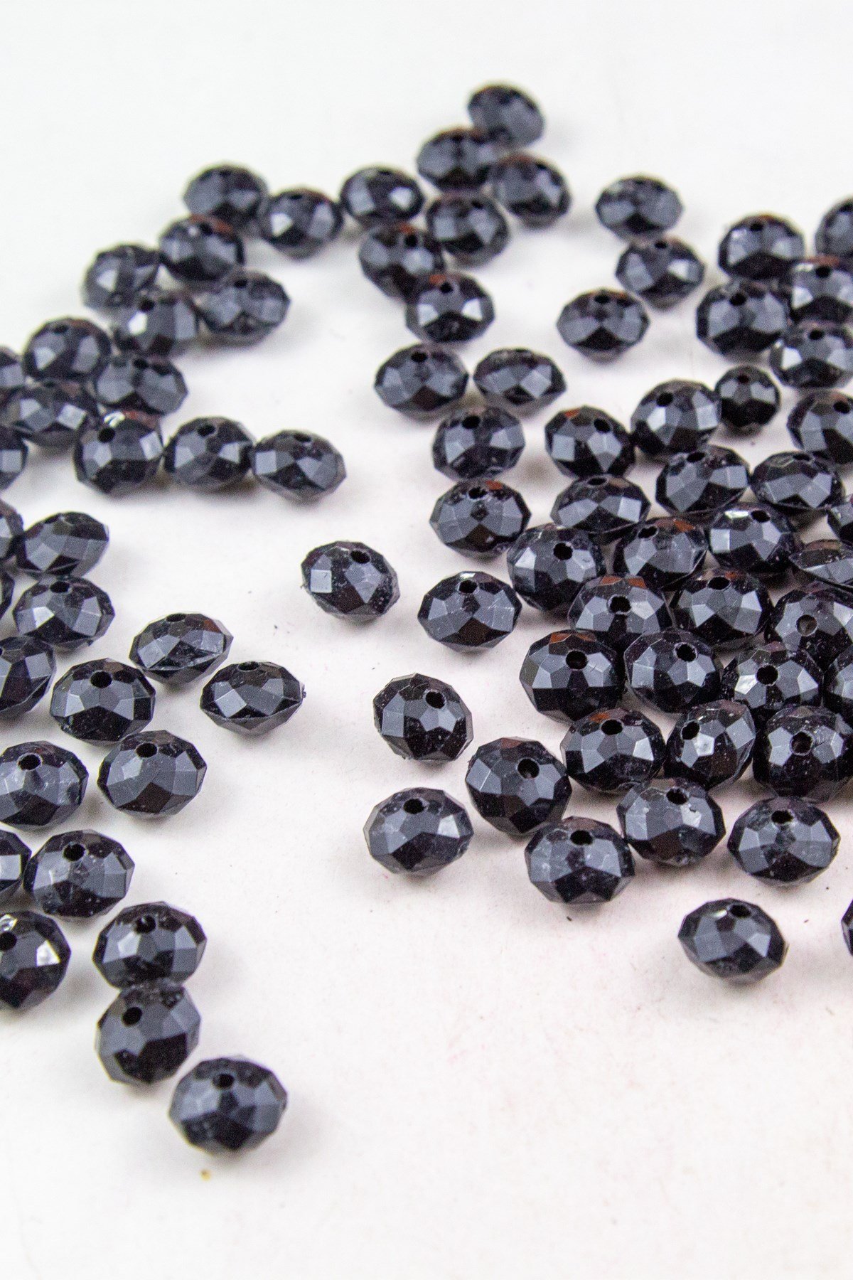10 mm Yatsı Siyah Akrilik Boncuk Aksesuar Takı Malzemesi (25 Gram)