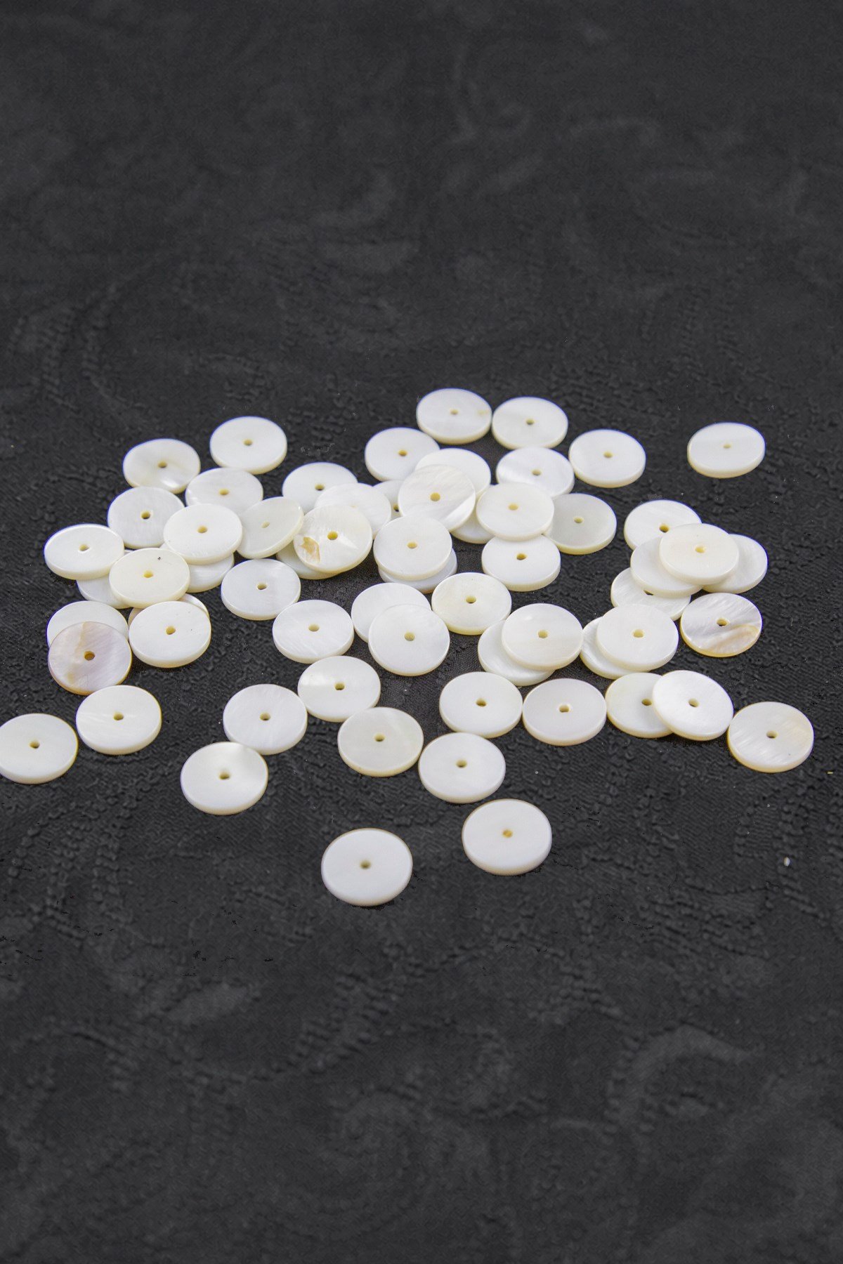 13 mm Ortadan Delikli Pul Doğal Taş Takı Aksesuar Malzemesi (30 Adet)