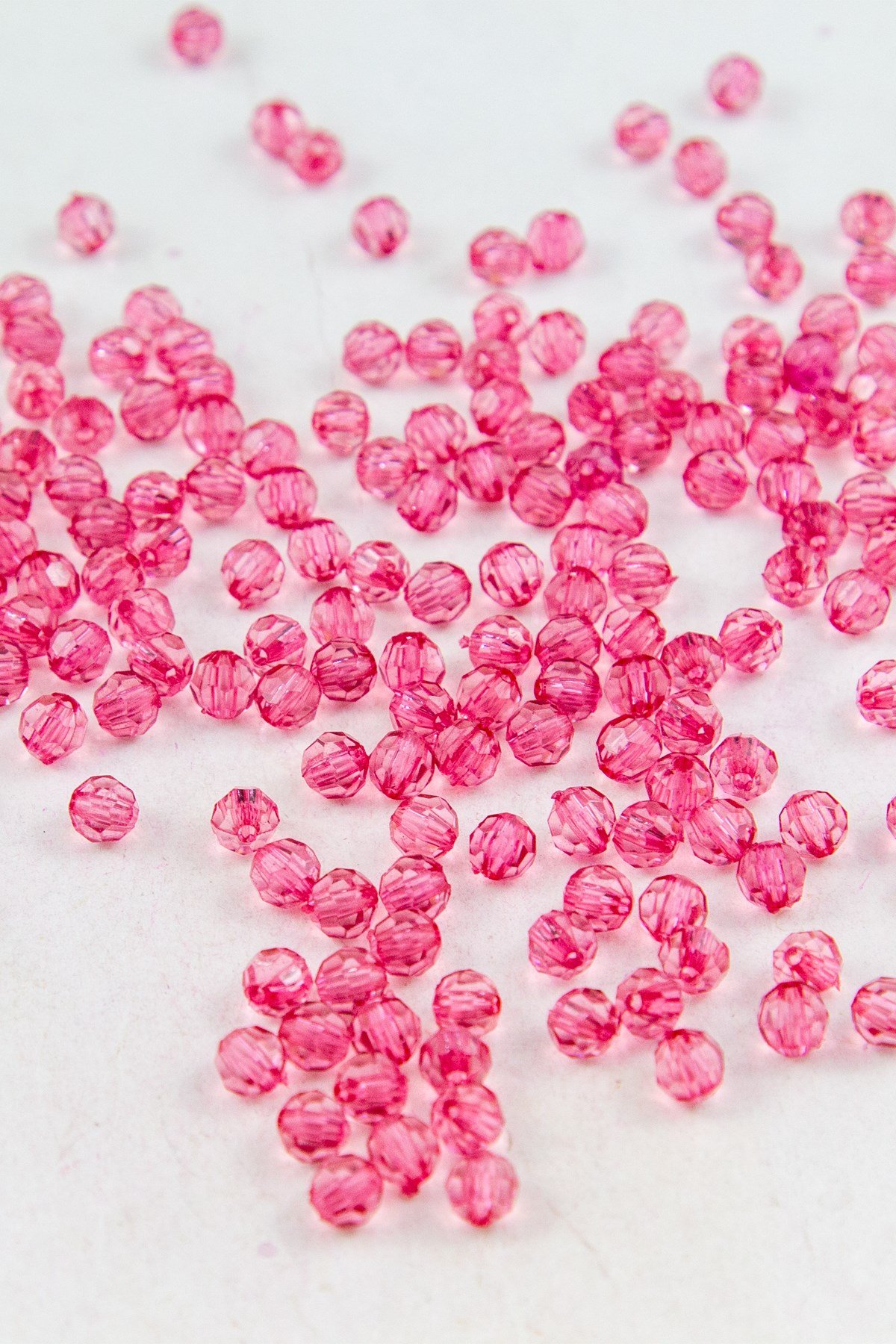2 Renk Gül Pembesi 6 mm Dünya Akrilik Boncuk Aksesuar (17,5 Gram)