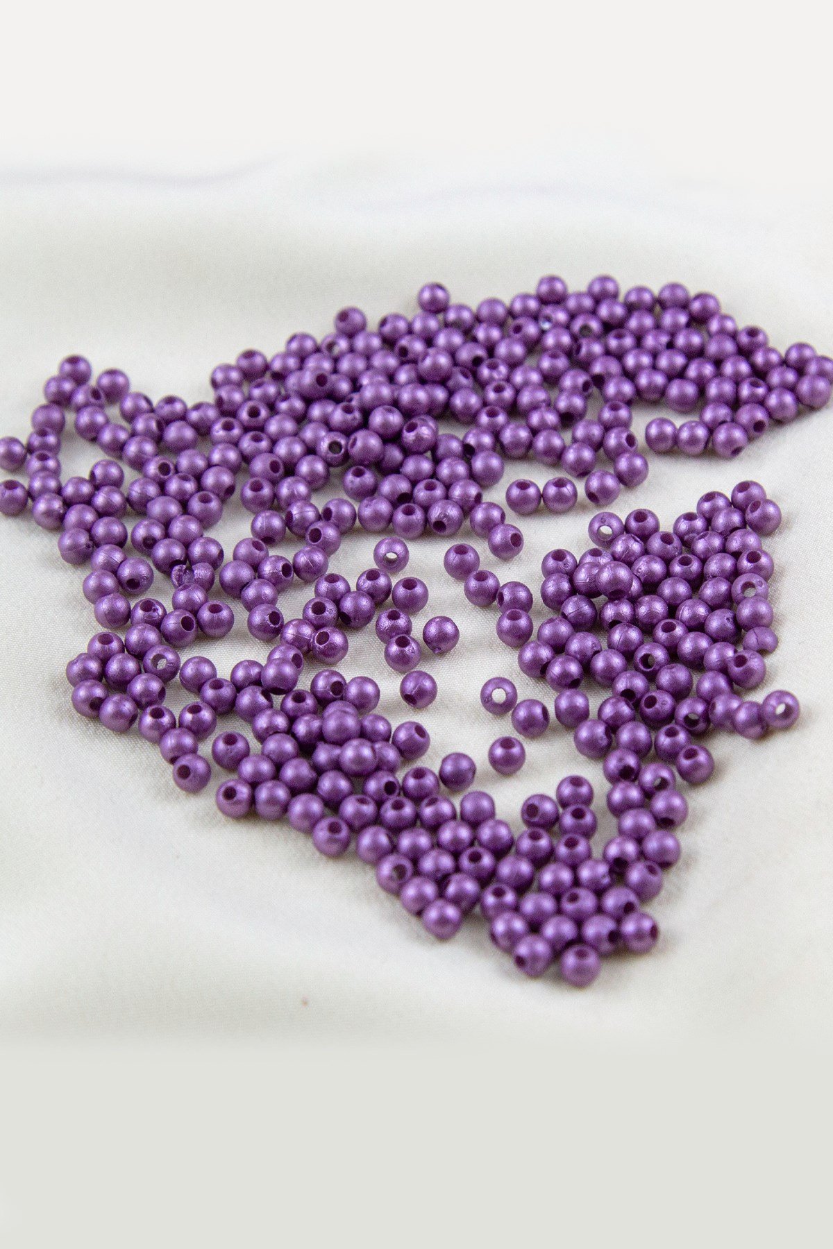 4 mm Açık Mor Plastik İnci Boncuk Aksesuar Takı Malzemesi (25 Gr)