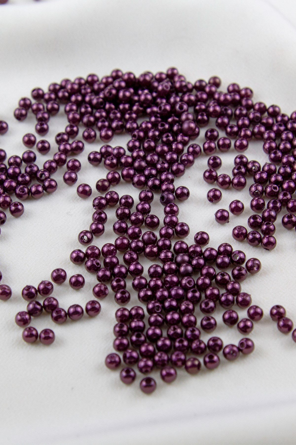 4 mm Koyu Mürdüm Plastik İnci Boncuk Aksesuar Takı Malzemesi (25 Gr)