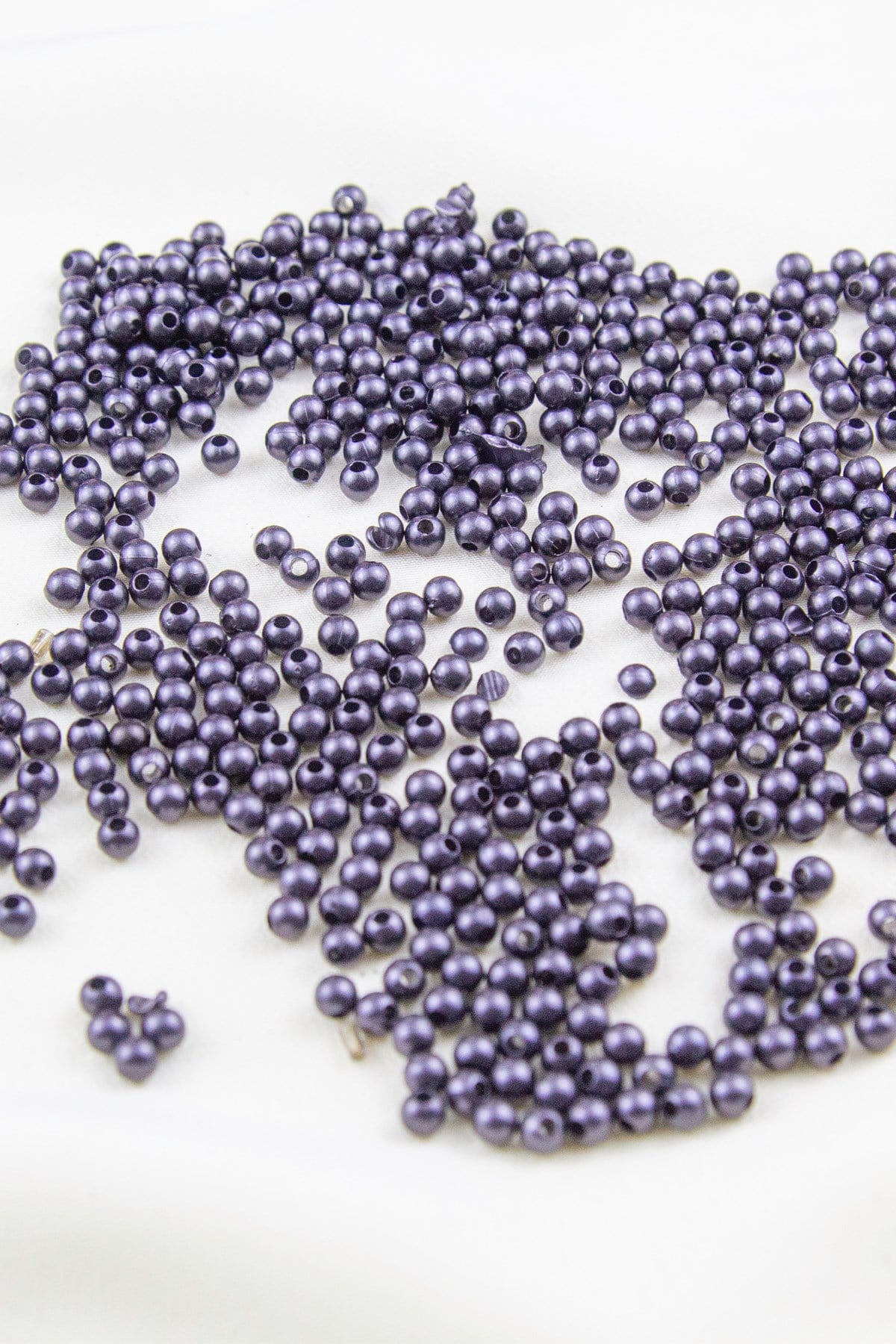 4 mm Mat Siyah Tonu Plastik İnci Boncuk Aksesuar Takı Malzemesi (25 Gr)
