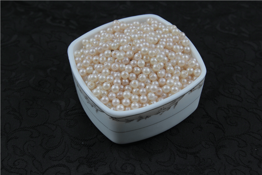 6 mm Açık Krem Tonu İnci Boncuk 30 Gr (Kolye, Bileklik, Küpe ve Takı Yapımı)