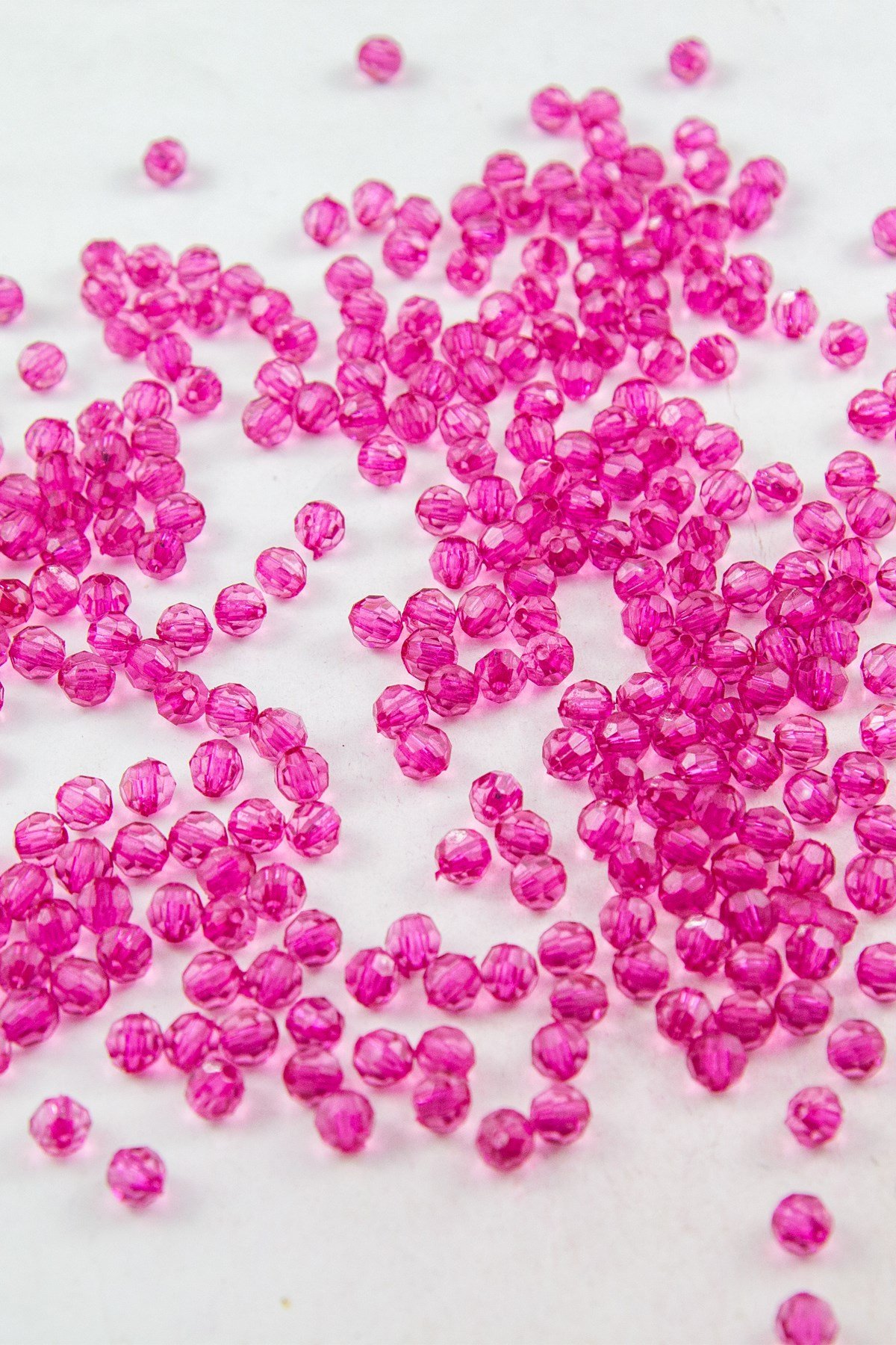 6 mm Dünya Koyu Pembe Akrilik Boncuk Aksesuar (25 Gram)