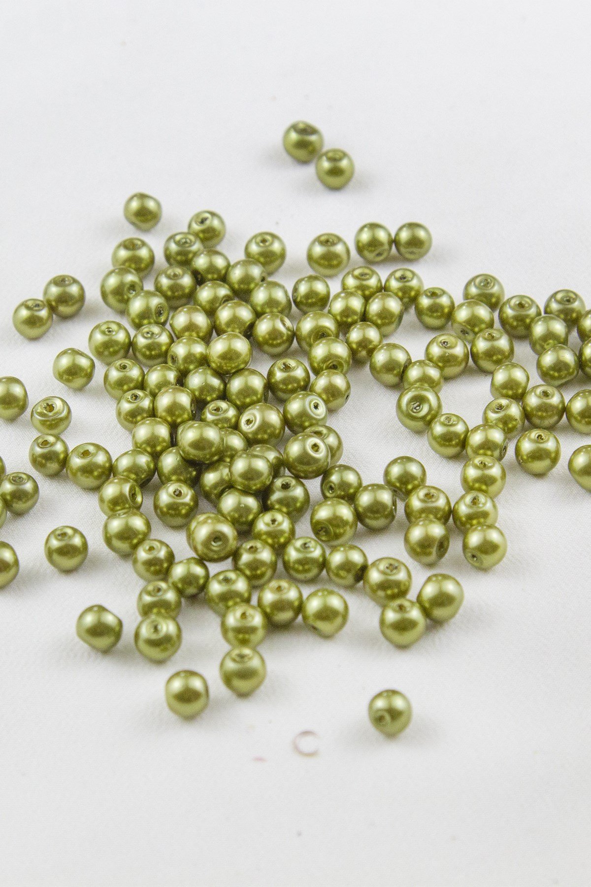 6 mm Zeyin Yeşili Cam İnci Boncuk Aksesuar Takı Malzemesi (30 Gr 105 Adet)