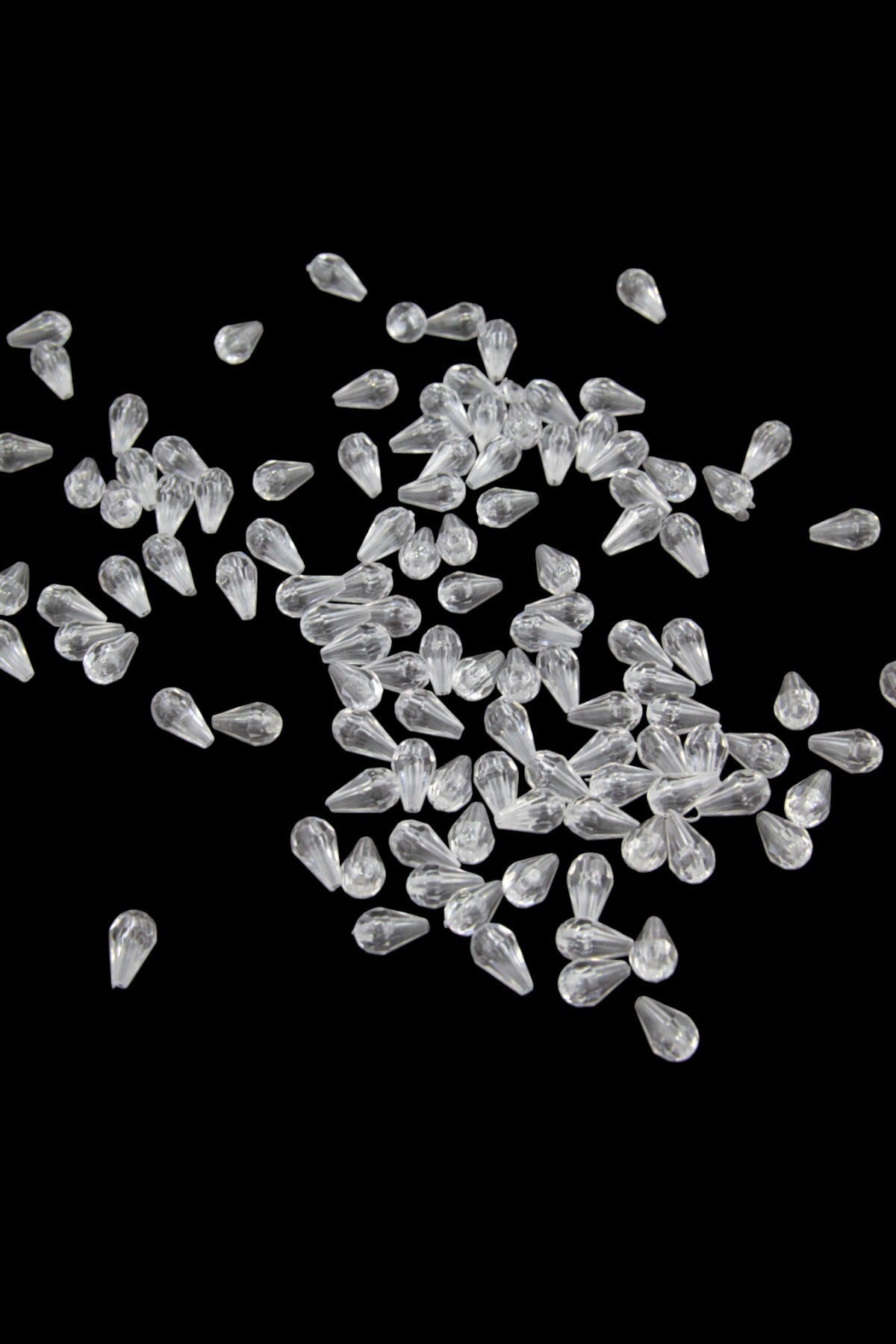 6x12 Damla Kubbesi Oval İçten Delikli Akrilik Boncuk (25 Gr 100 Adet)