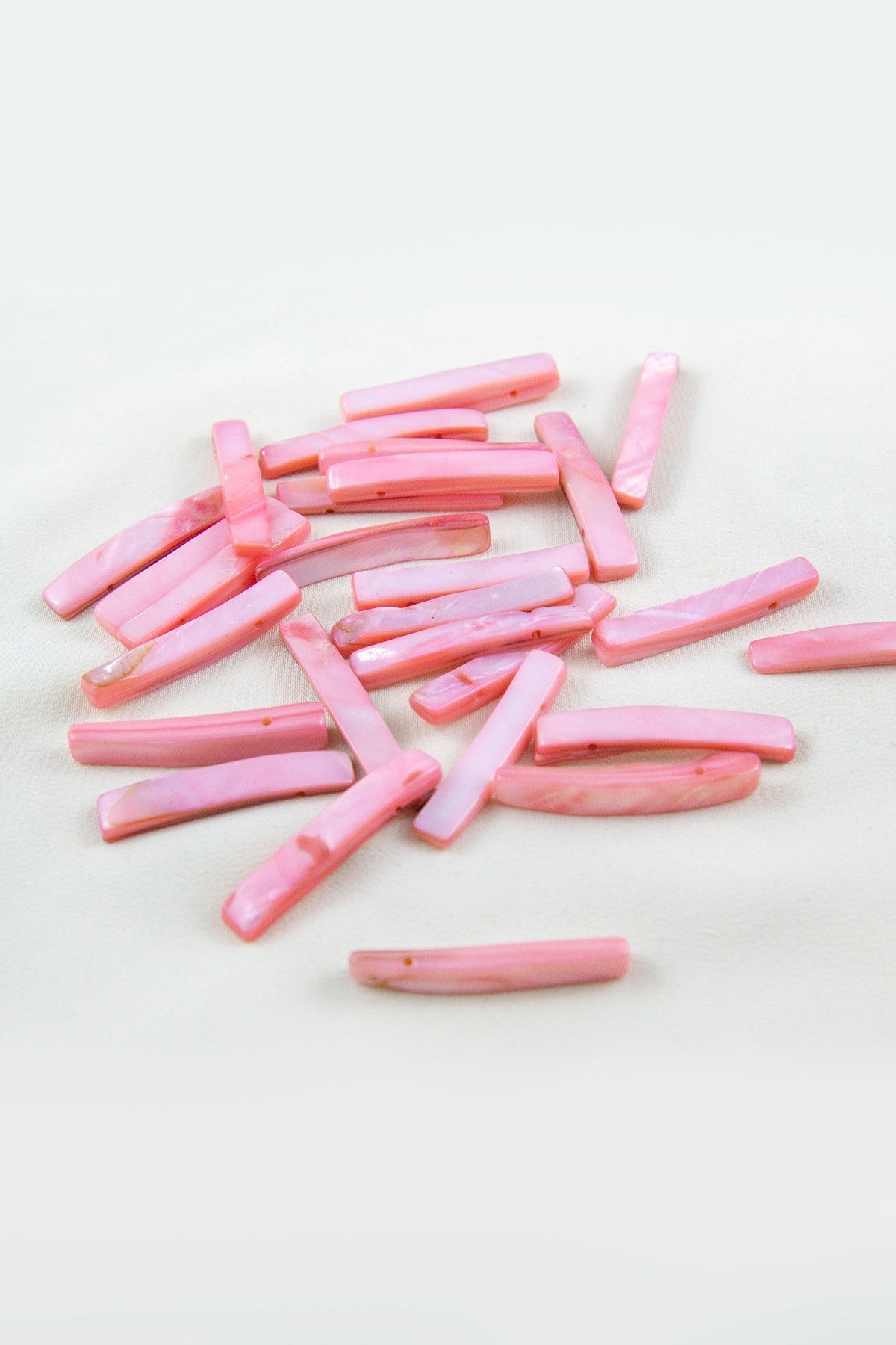 6x35 mm Pembe Tek Delikli Çubuk Model Doğal Taş Boncuk (10 Adet)