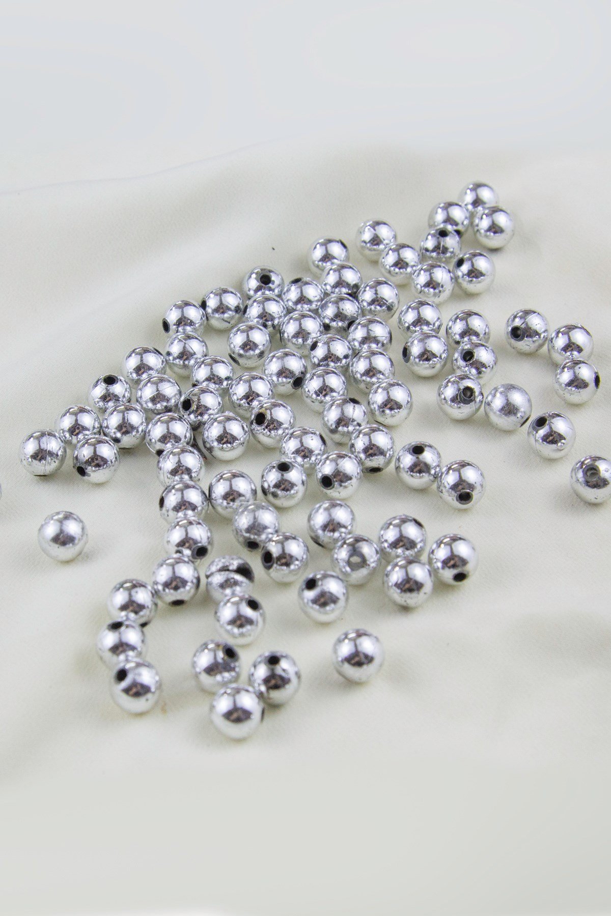 8 mm Gümüş2 Plastik İnci Boncuk Aksesuar Malzemesi (25 Gr)