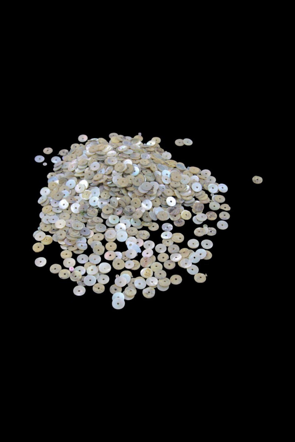 8 mm Ortadan Delikli Janjan Düğme (25 Adet)