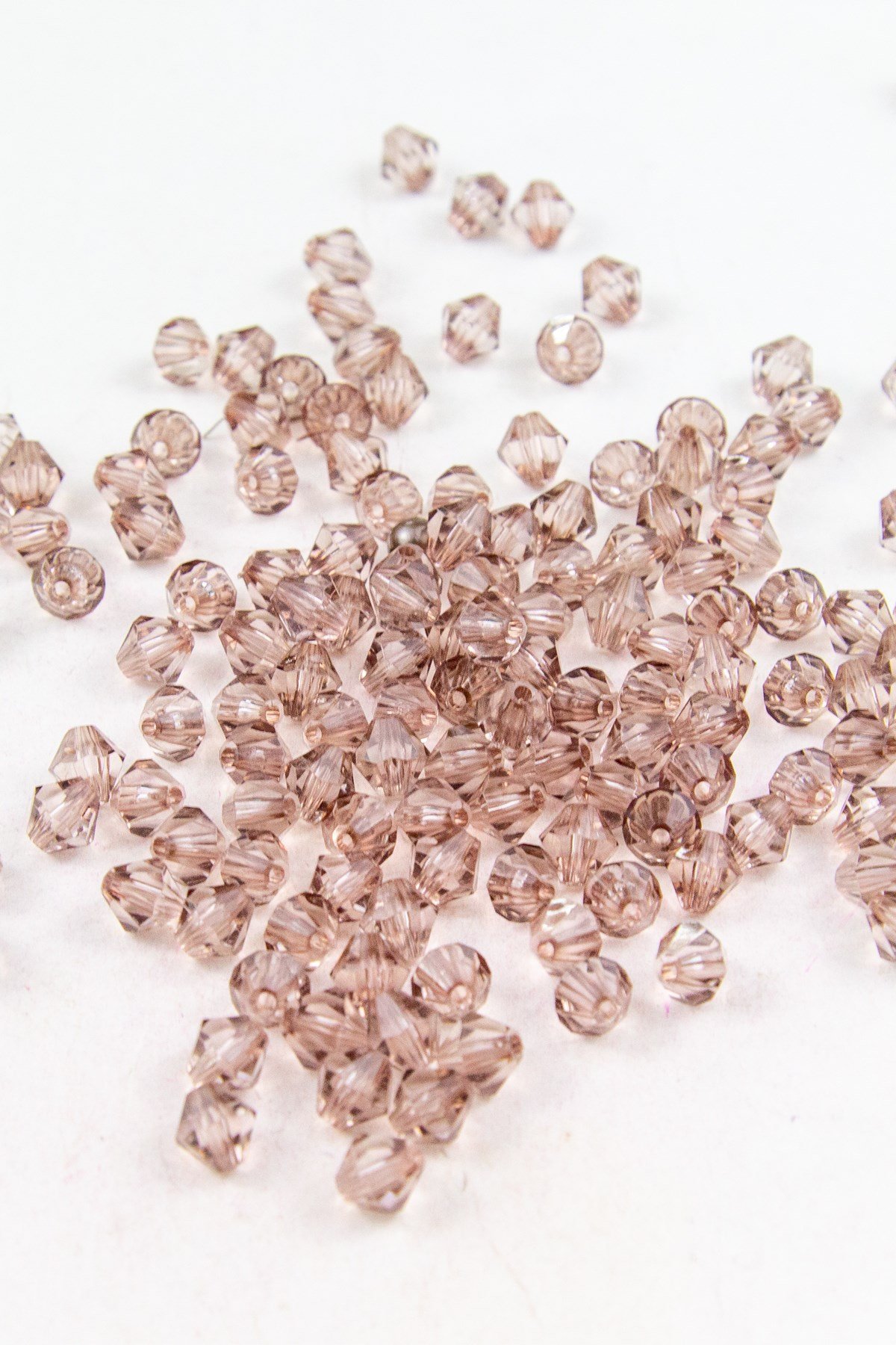 8 mm Piramit Mürdüm Akrilik Boncuk Aksesuar Takı Malzemesi (25 Gram)