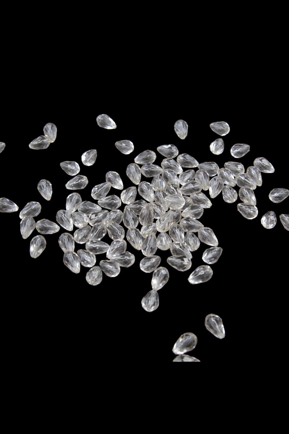8x13 mm Damla Akrilik Açık Krem (25 gr 60 Adet)