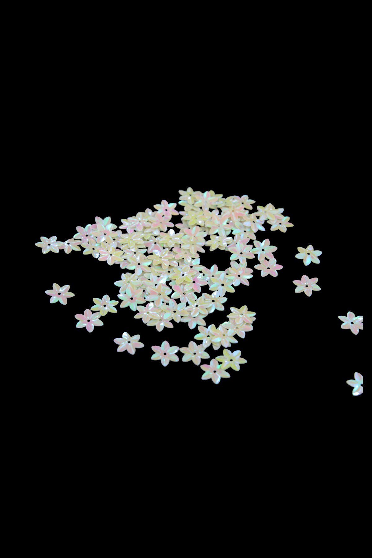 Beyaz Janjan 14 mm Randela Pul Payet 25 Gr (Tülbent, Oya, Havlu Malzemesi)