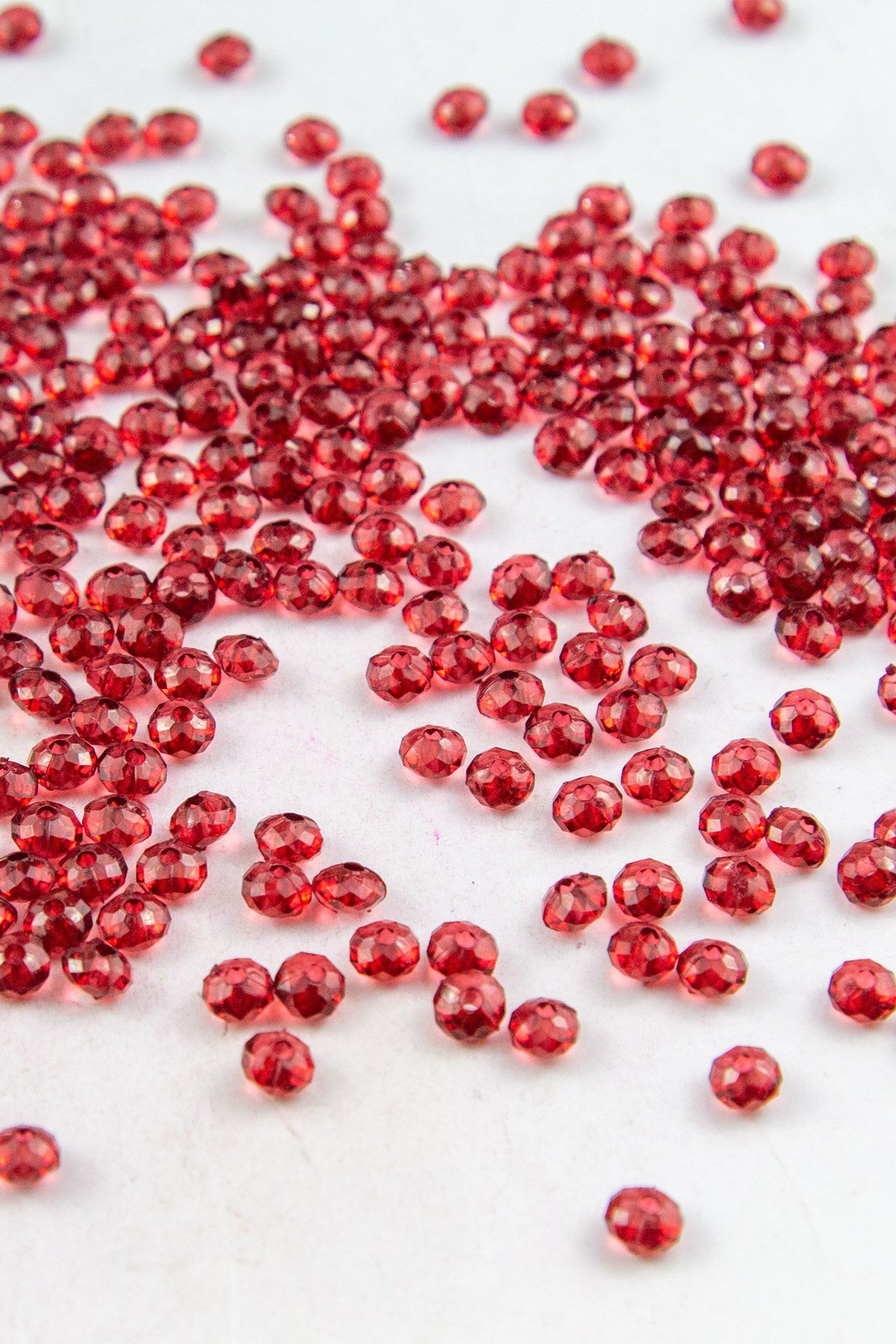 Bodro 6 mm Basık Akrilik Boncuk Aksesuar (25 Gram)