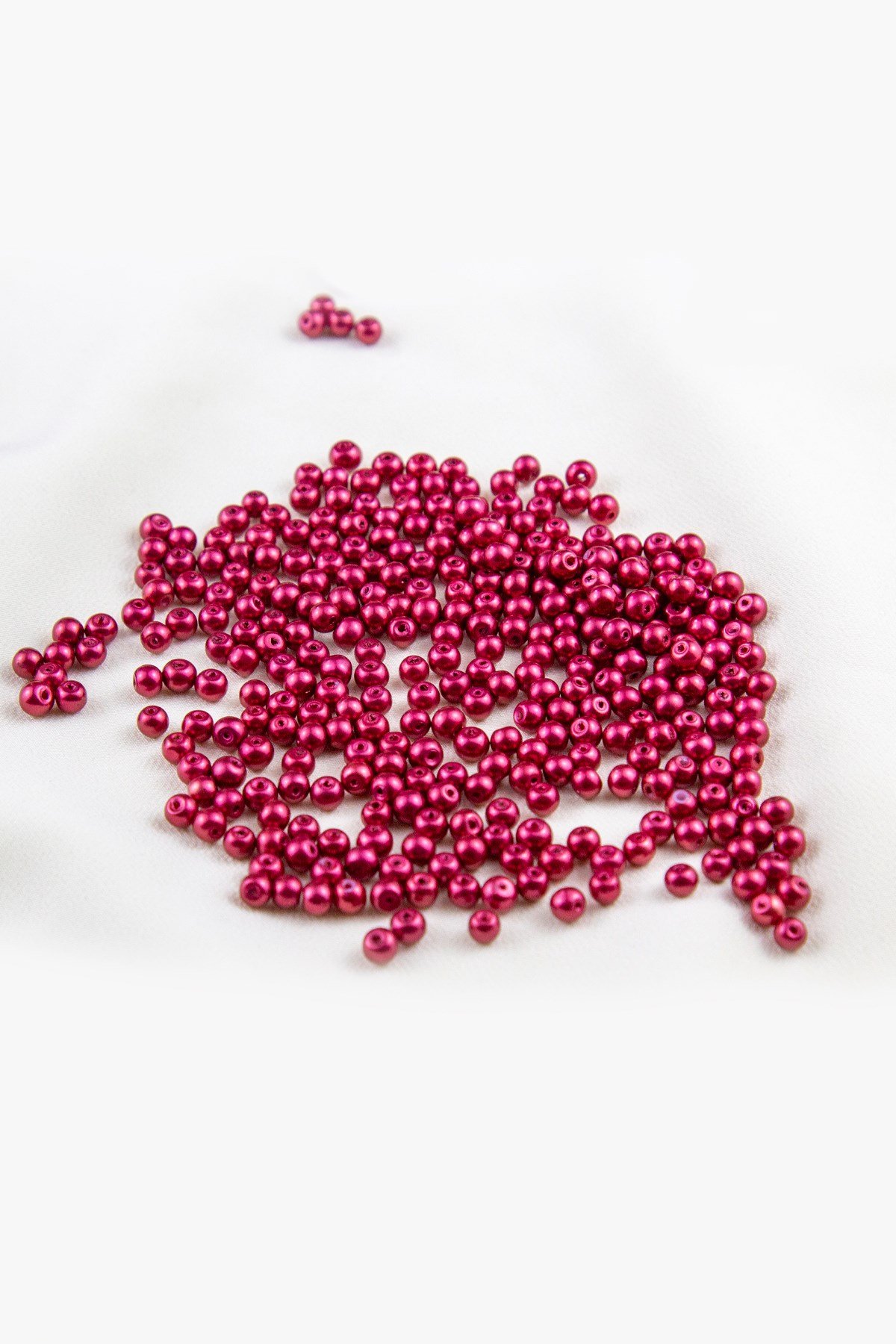 Bordo 4 mm Cam İnci Boncuk Aksesuar Takı Malzemesi (30 Gr 330 Adet)
