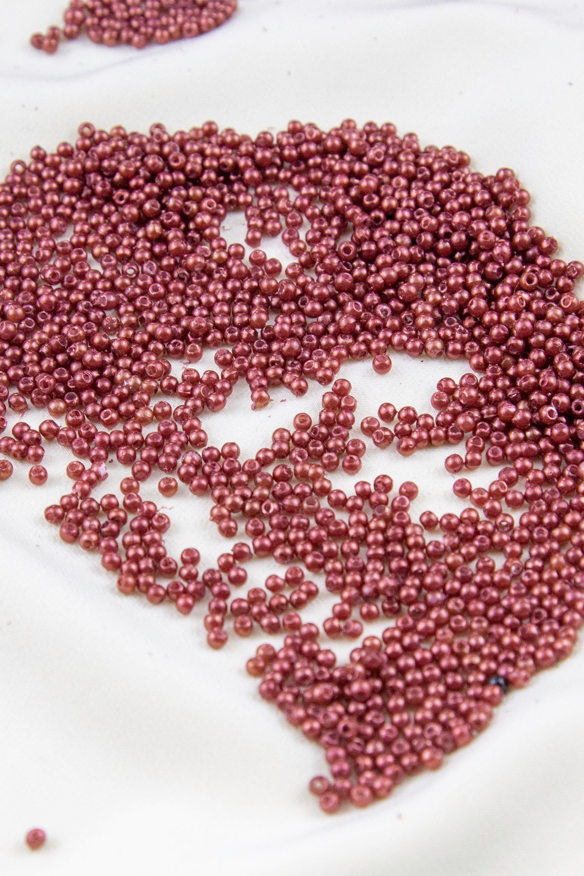 Bordo Tonunda 3 mm Plastik İnci Boncuk Takı Aksesuar Malzemesi (25 Gr)