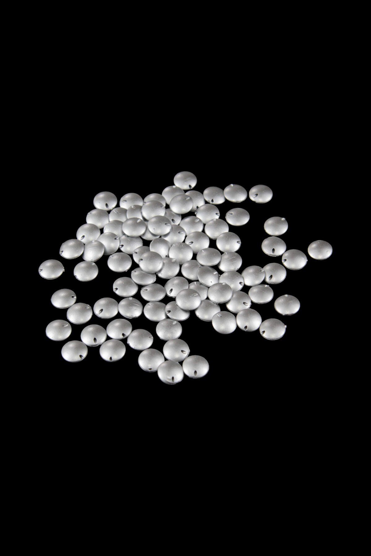 Çift Delikli Gümüş 11 mm Dikme Taş Boncuk (30 Gr 105 Adet)