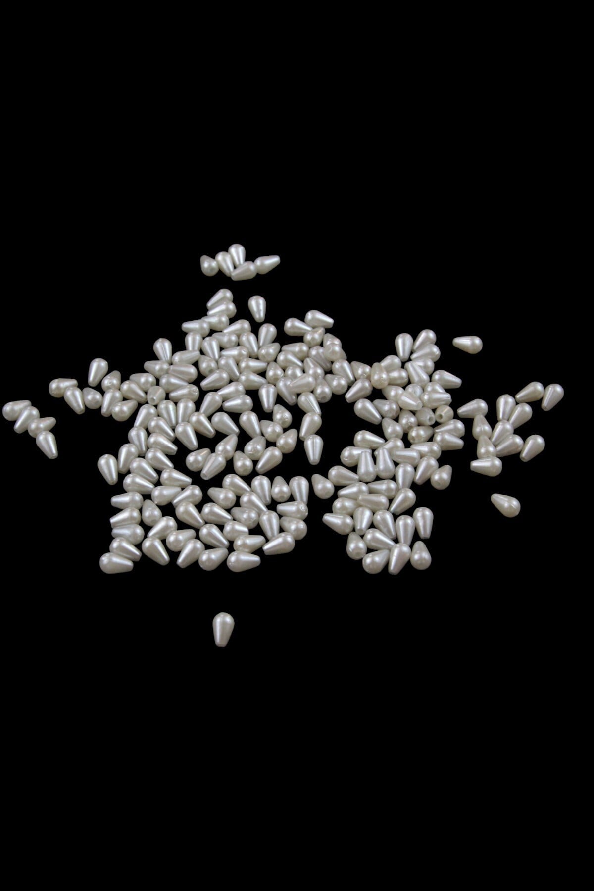 Damla İnci 6x10 mm Kırık Krem Boncuk (20 Gr Ortalama 125 Adet)