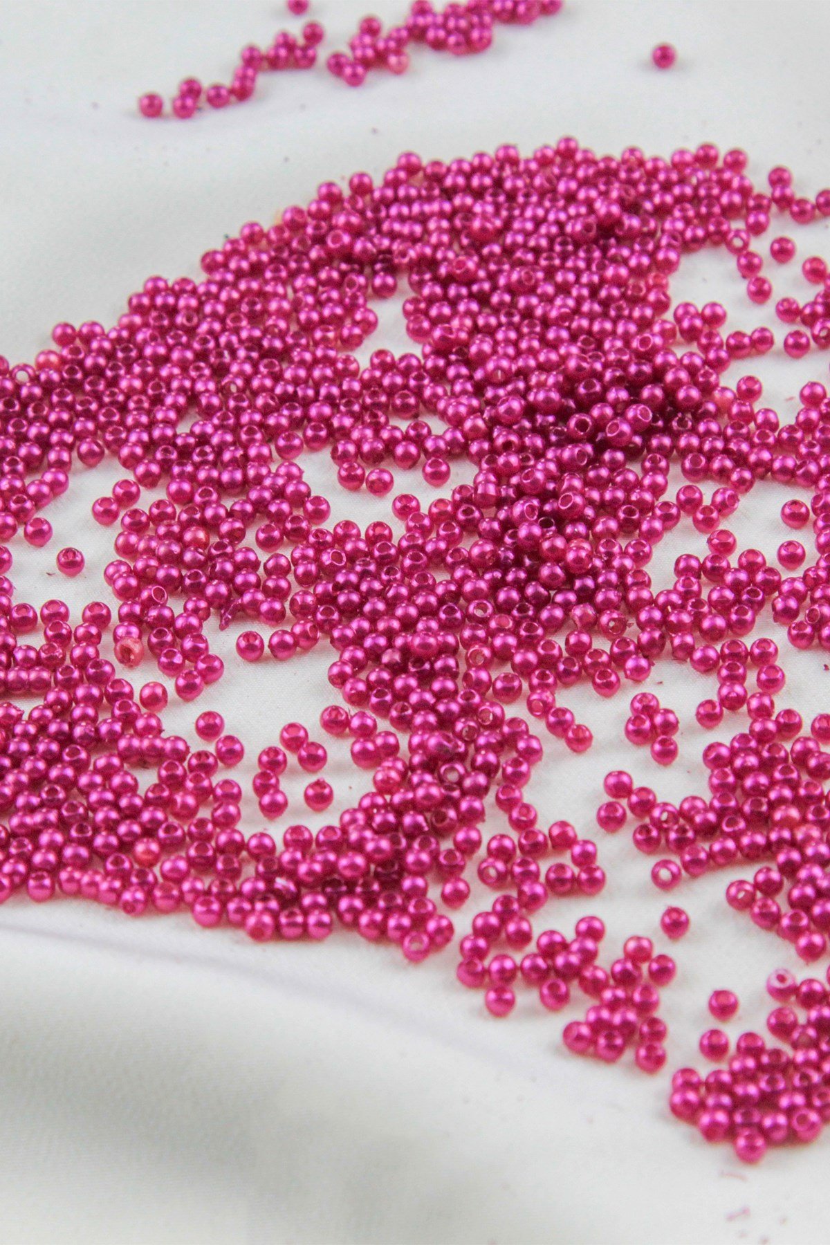 Fuşya 3 mm Plastik İnci Boncuk Takı Aksesuar Malzemesi (25 Gr)