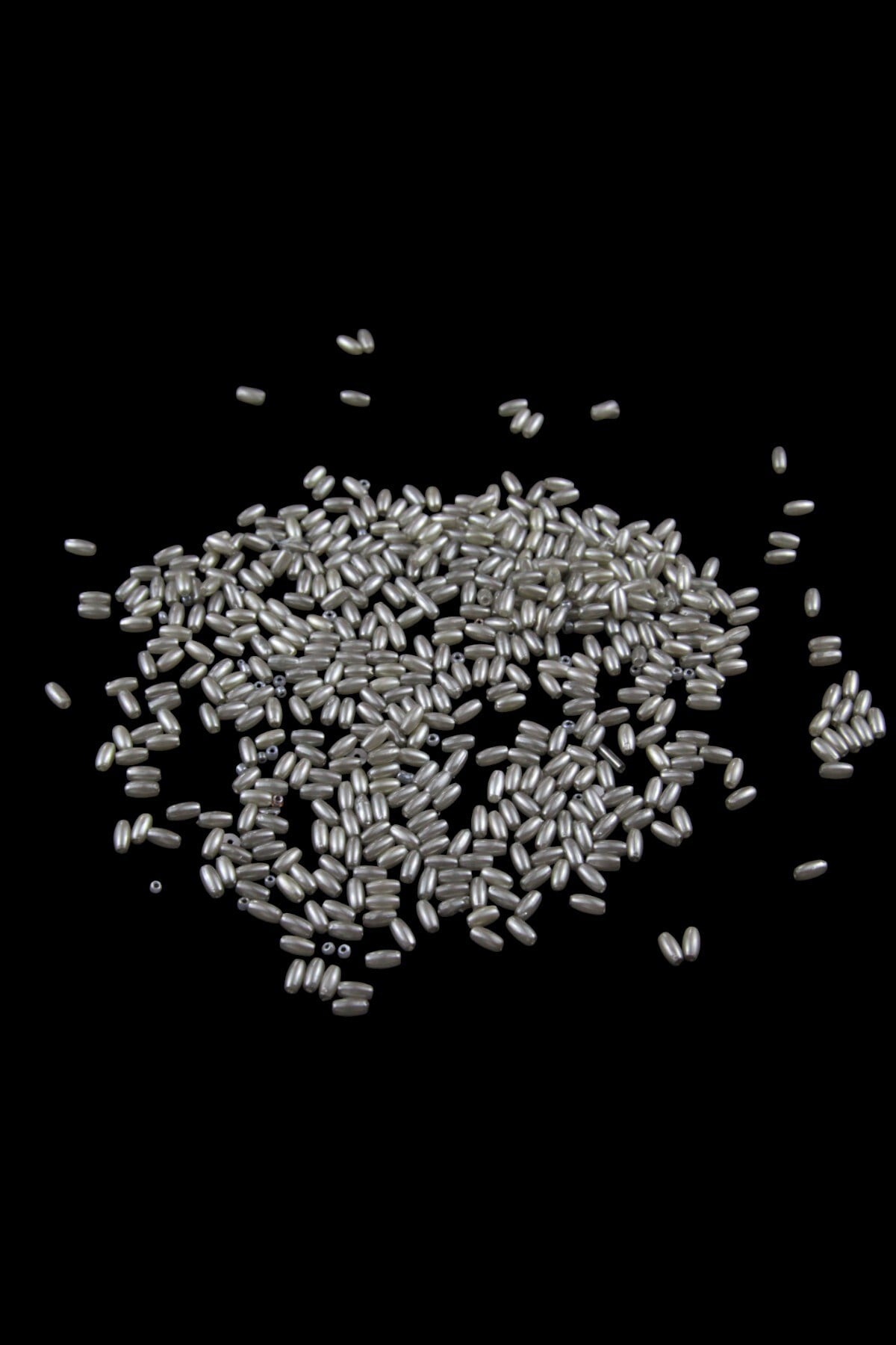 İnci Arpa Boncuk Açık Yeşilimsi Gri Tonu 3 mm (20 Gr Ortalama 600 Adet)