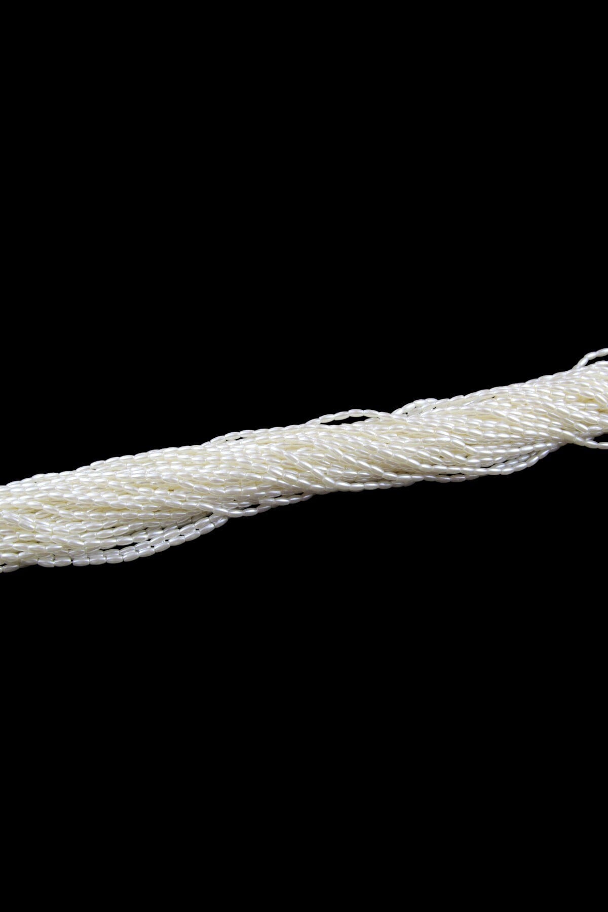 İnci Arpa Boncuk Güzel Kırık Beyaz 3 mm (20 Gr Ortalama 600 Adet)