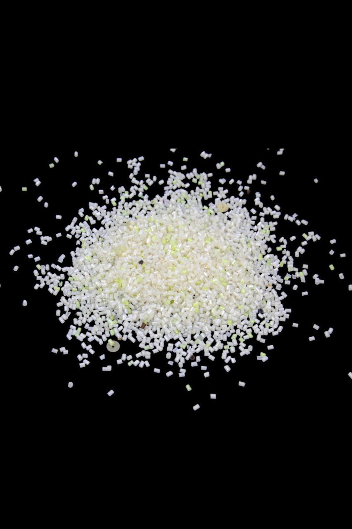 Kesme Boncuk İki Renk Krem 2x1,5 mm (100 Gr 4000 Adet)
