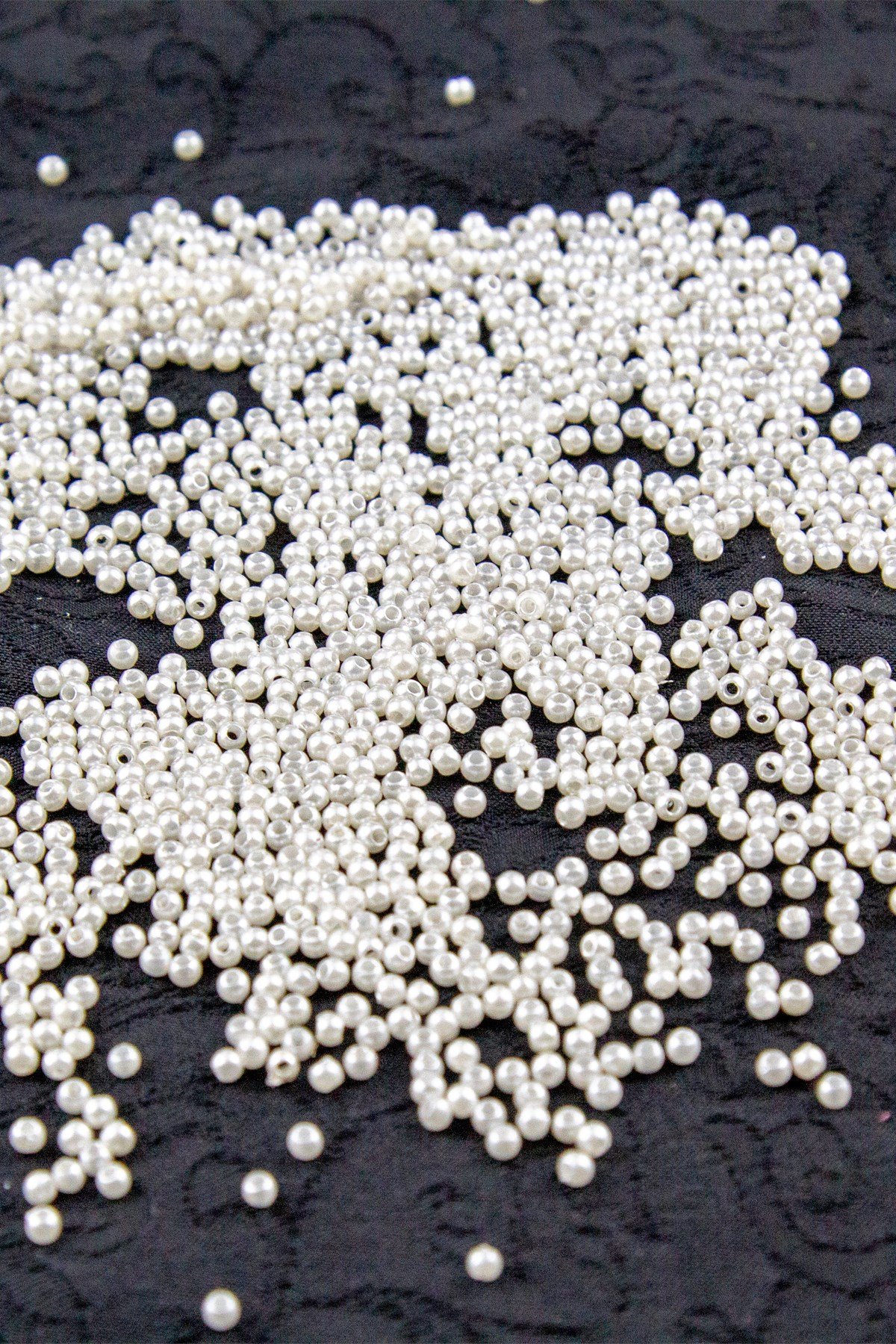 Krem Bej Tonunda 3 mm Plastik İnci Boncuk Takı Aksesuar Malzemesi (25 Gr)