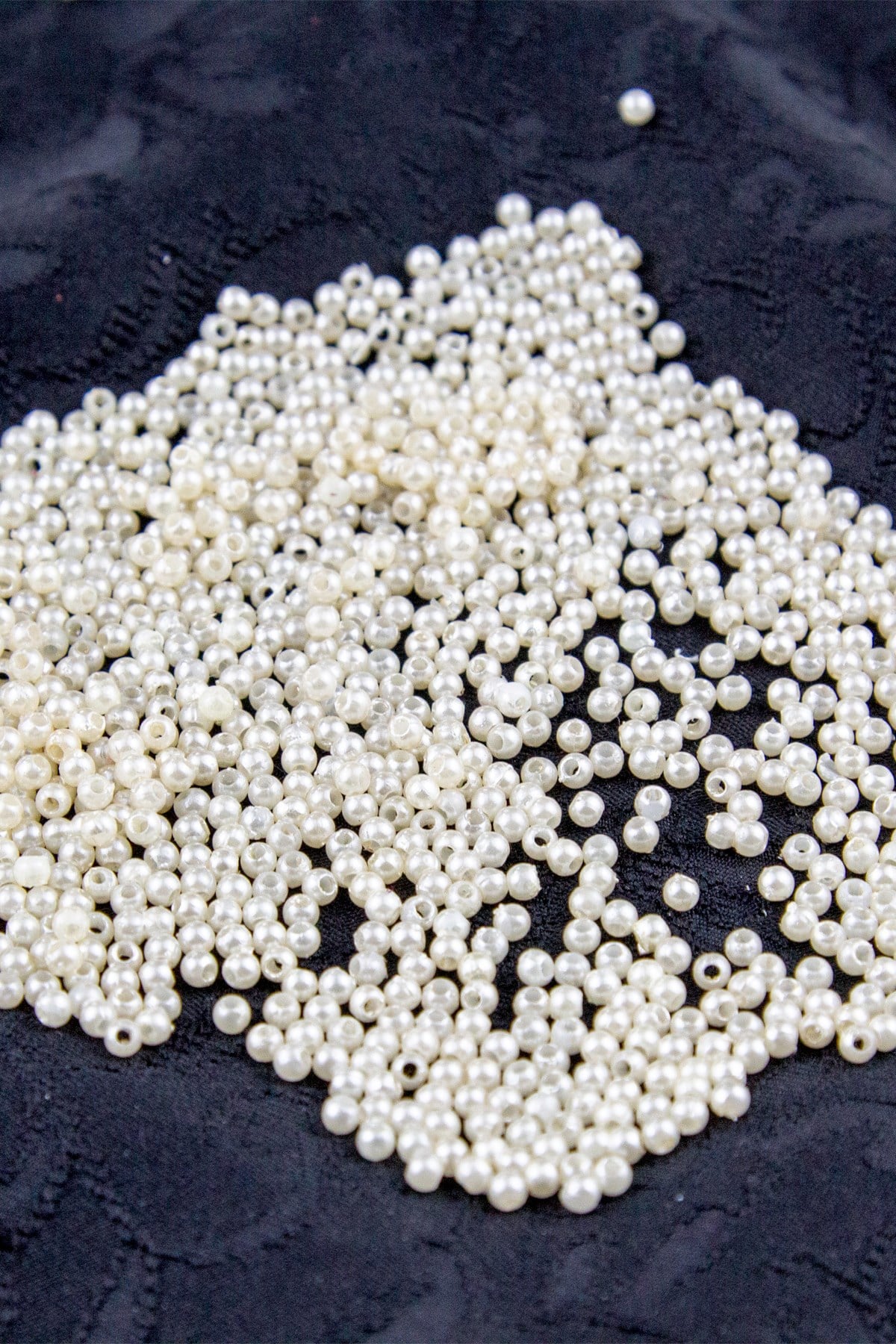 Krem Tonu 3 mm Plastik İnci Boncuk Takı Aksesuar Malzemesi (25 Gr)
