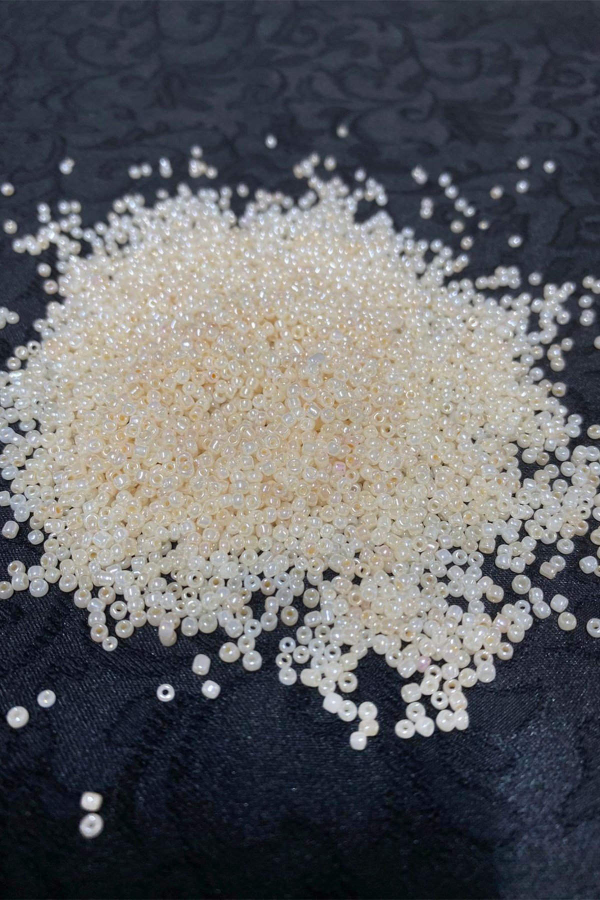 Kristal Krem (11/0) 2 mm Kum Boncuğu 100 gr