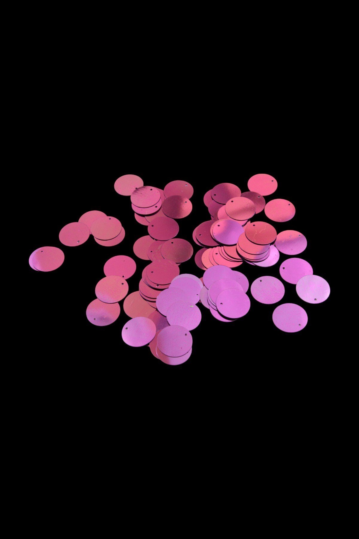 Metalize Fuşya 20 mm Yandan Delikli Plastik Pul Payet 30 Gr (Tülbent, Oya, Havlu Malzemesi)
