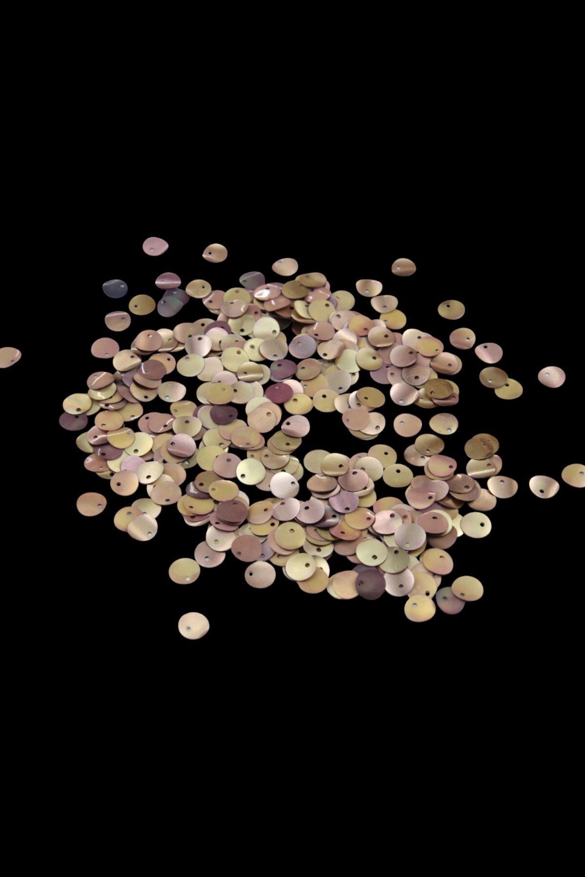 Pembe İthal 8 mm Yandan Plastik Pul Payet 35 Gr (Tülbent, Oya, Abiye, Havlu Malzemesi)