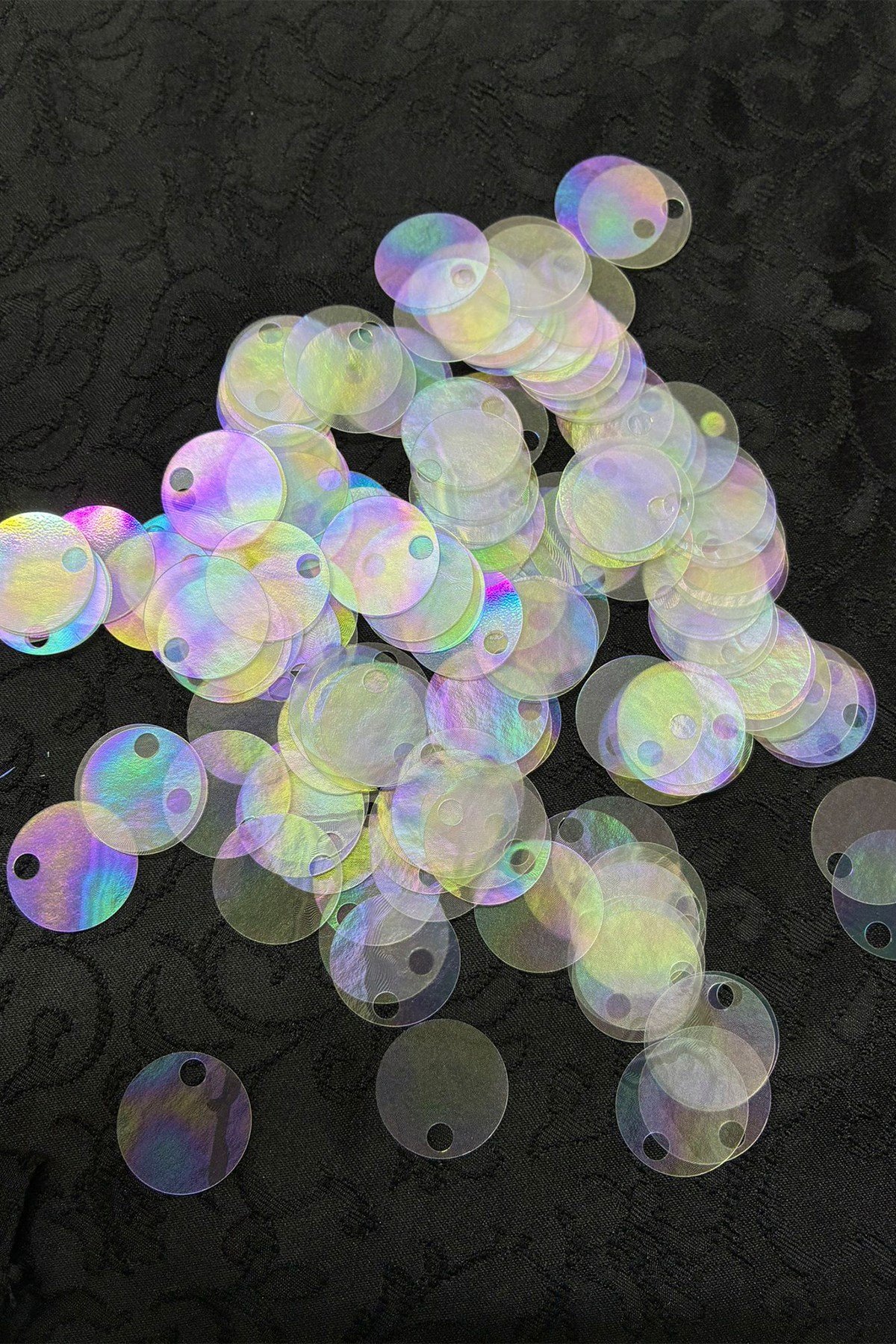 Şeffaf Janjan 20 mm Yandan Delikli Plastik Çanta Pulu Payet 30 Gr (Tülbent, Oya, Havlu Malzemesi)